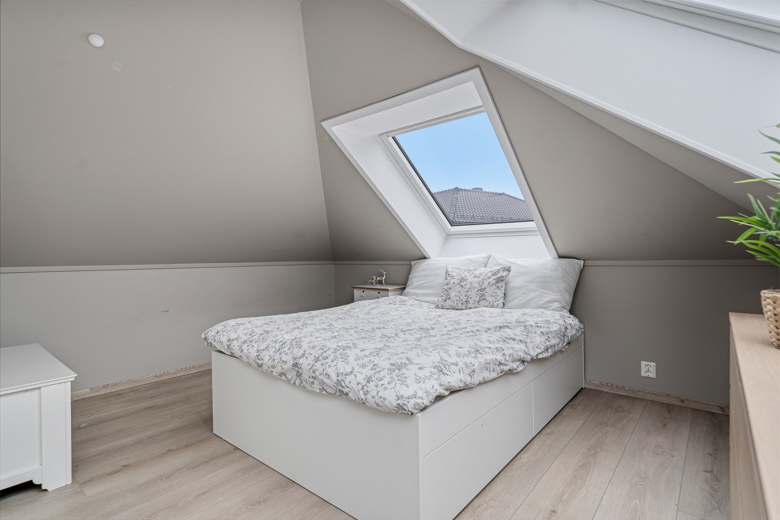 Soverom nr 4 Galleribilde