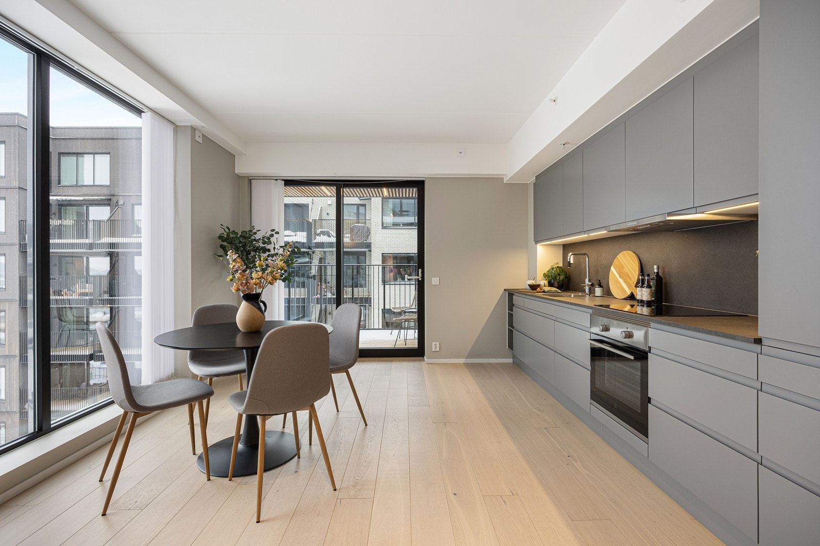 Fra stuen er det adkomst til blakongen. Galleribilde