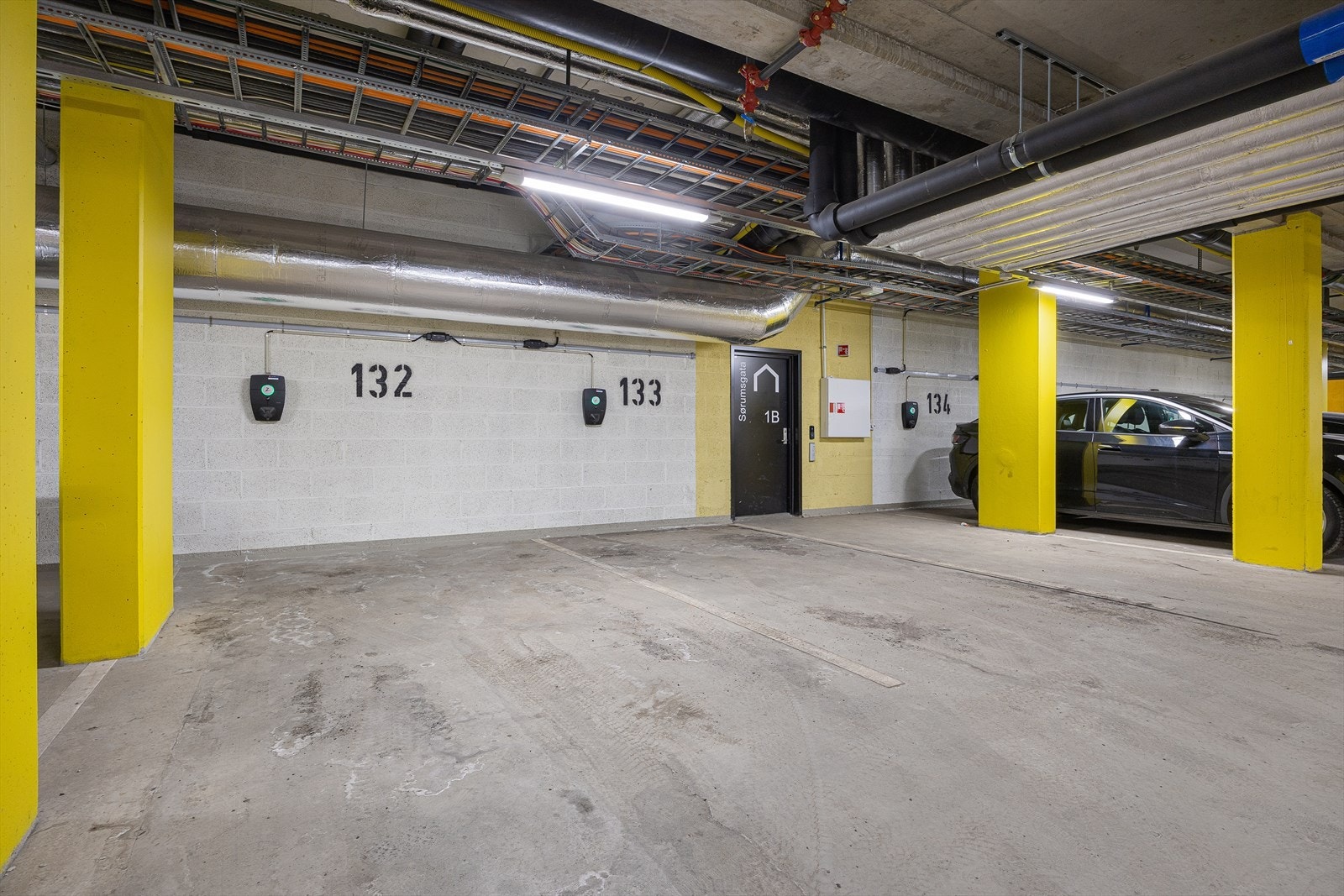 Det er mulighet for å kjøp av parkeringsplass nr 133 til kr 950 000,- Galleribilde