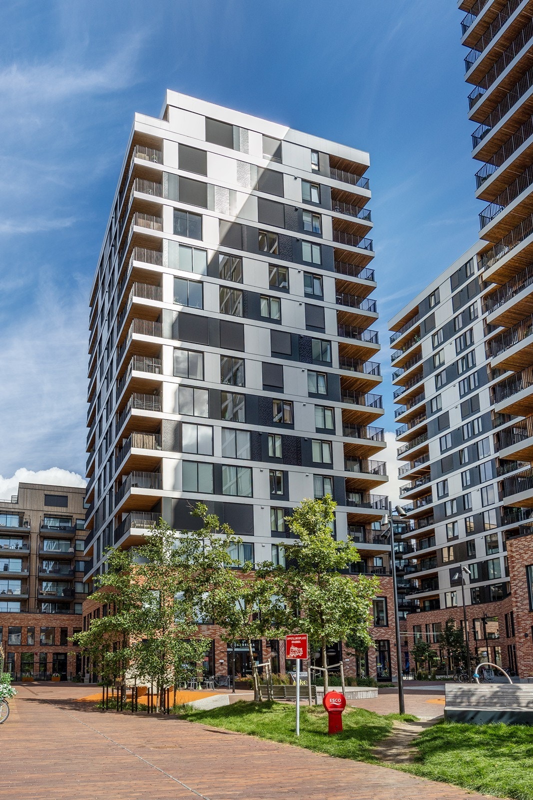 I de populære tårnhusene i Meierikvartalet bor du både sentralt og godt i hjertet av Lillestrøm. Galleribilde