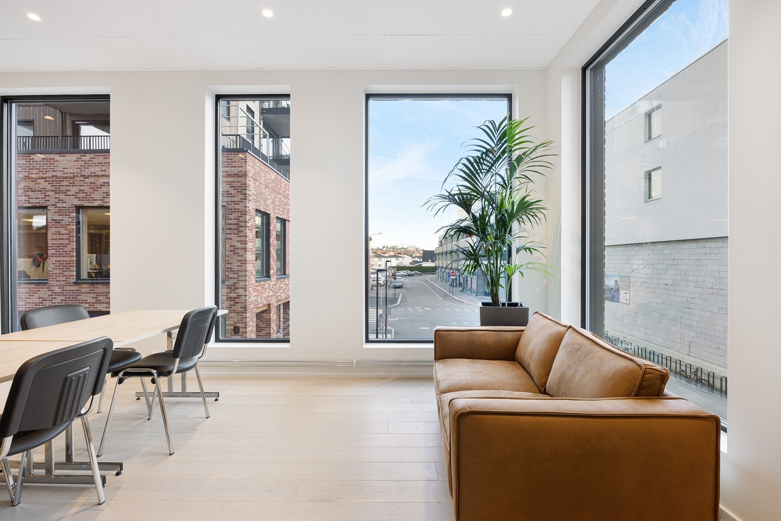 Med selskapslokale som kan leies så har man gode muligheter til å lage trivelige tilstelninger for venner og familie. Galleribilde