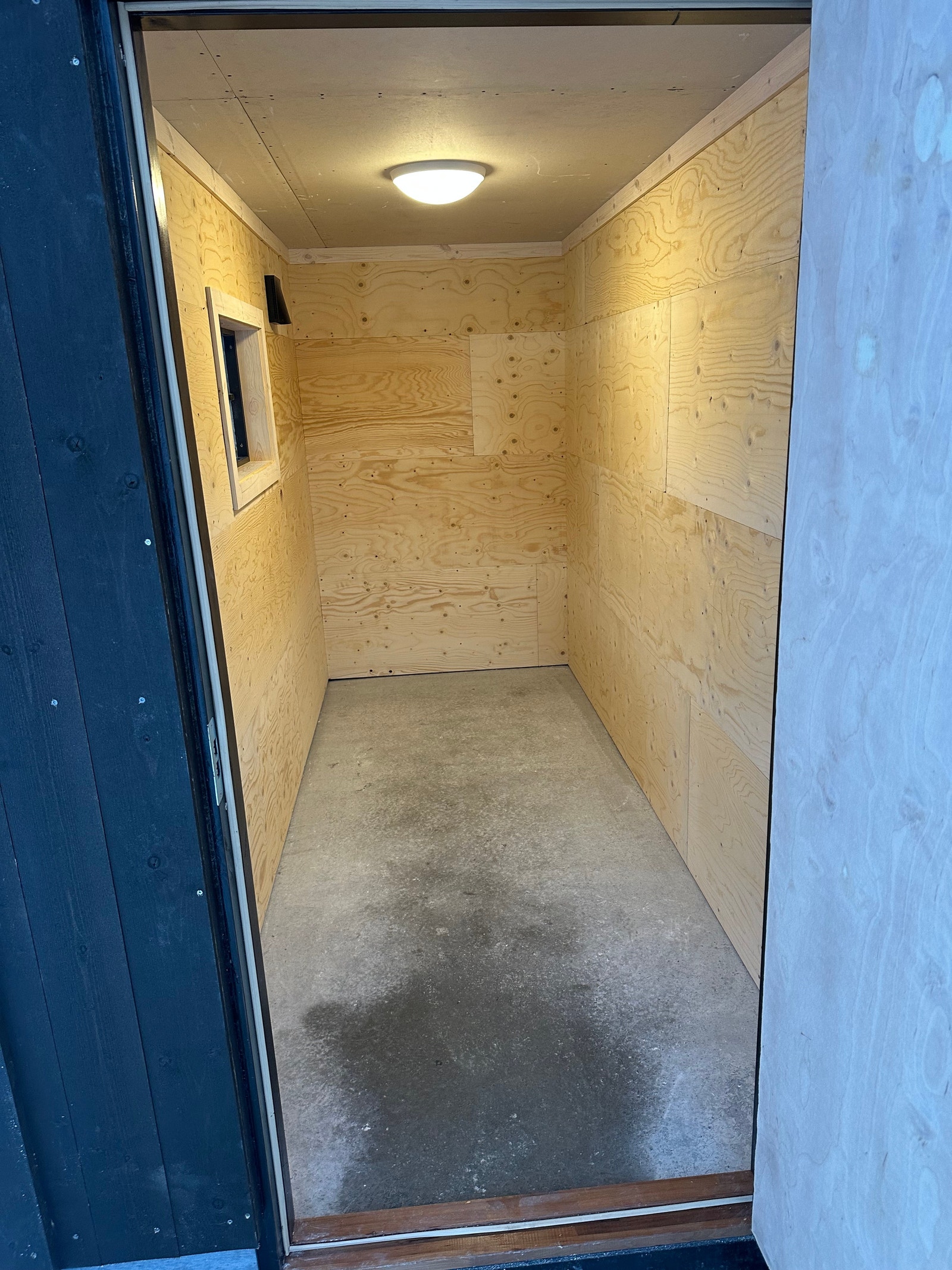 Utebod I Galleribilde