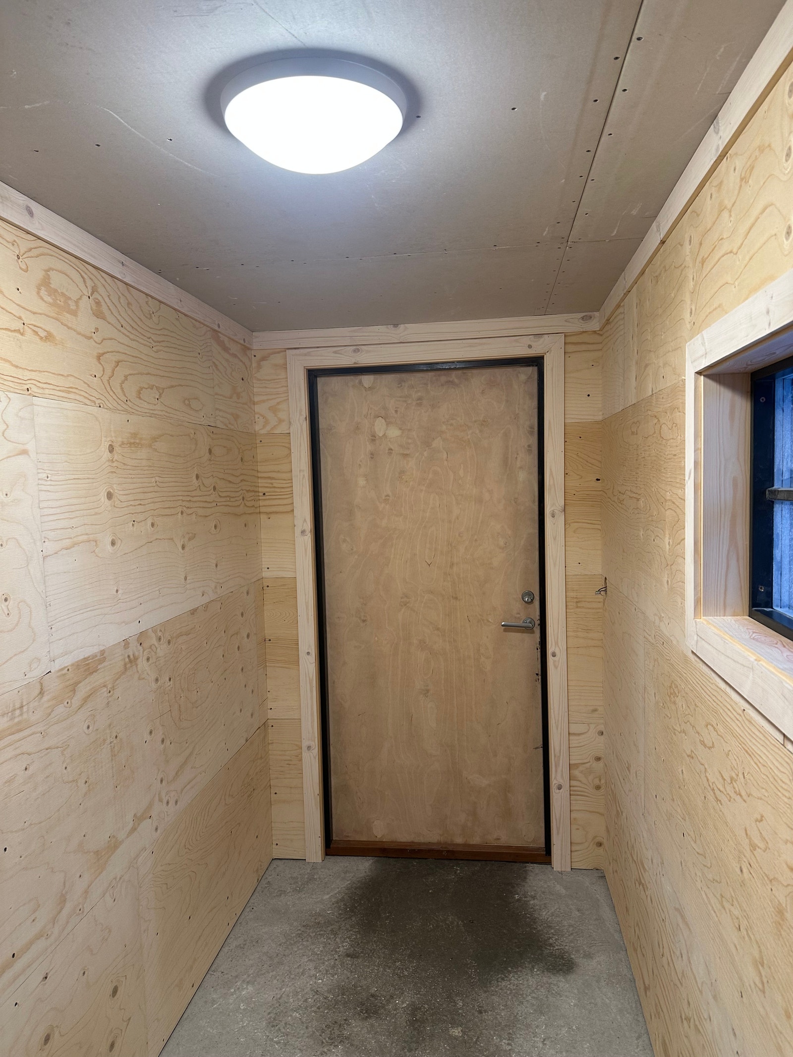 Utebod II Galleribilde