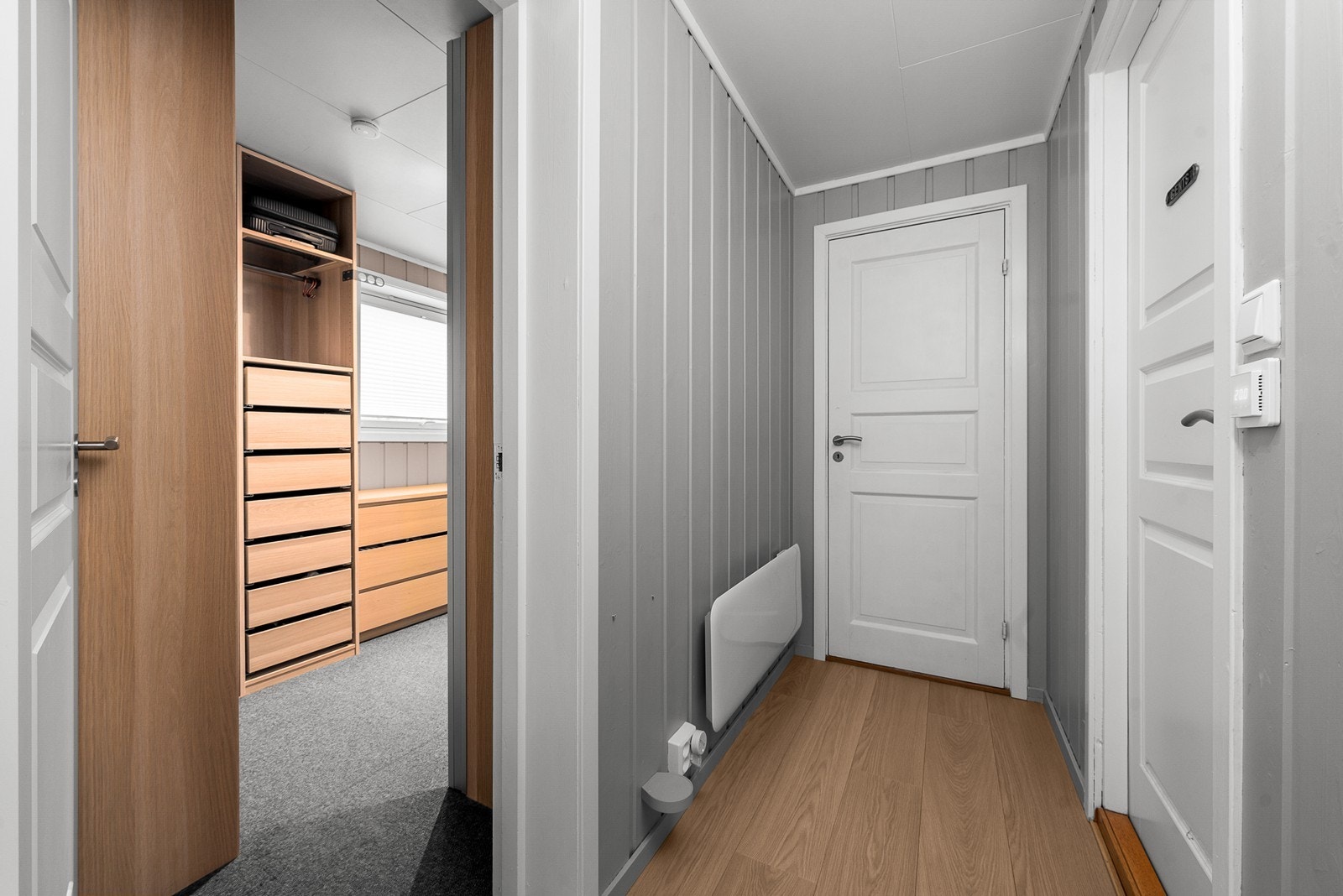 Gangen i underetasjen gir tilgang til alle rom på dette planet. Galleribilde