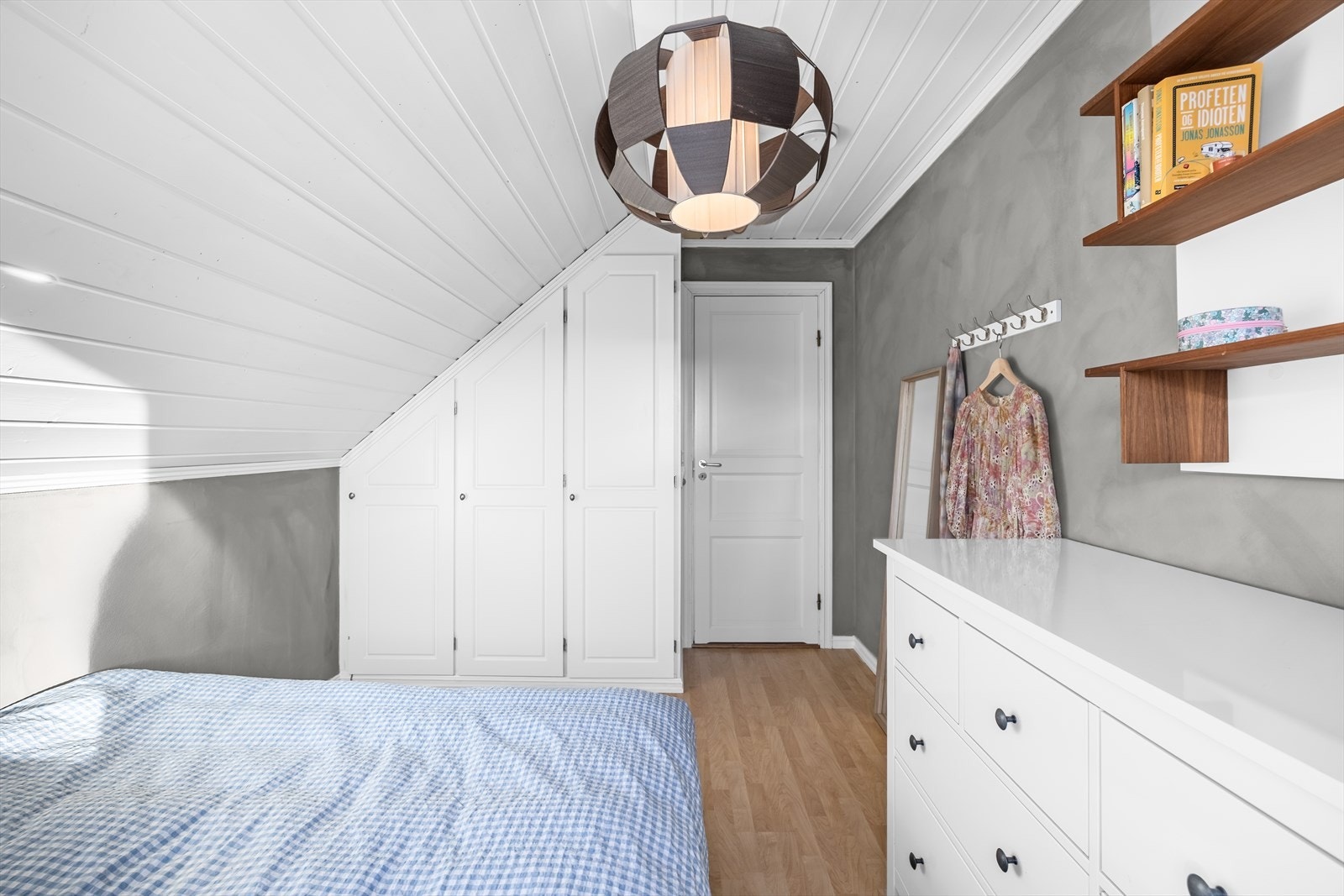 Flotte, plassbygde skap for optimal plassutnyttelse. Galleribilde