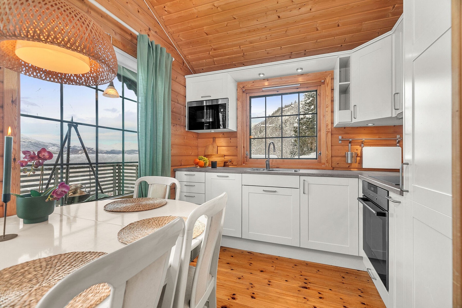 Tidløst og pent kjøkken Galleribilde