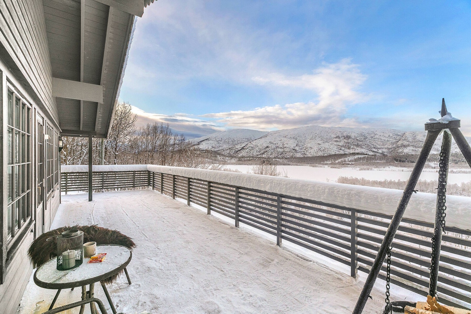 Terrasse med fantastisk utsikt. Galleribilde