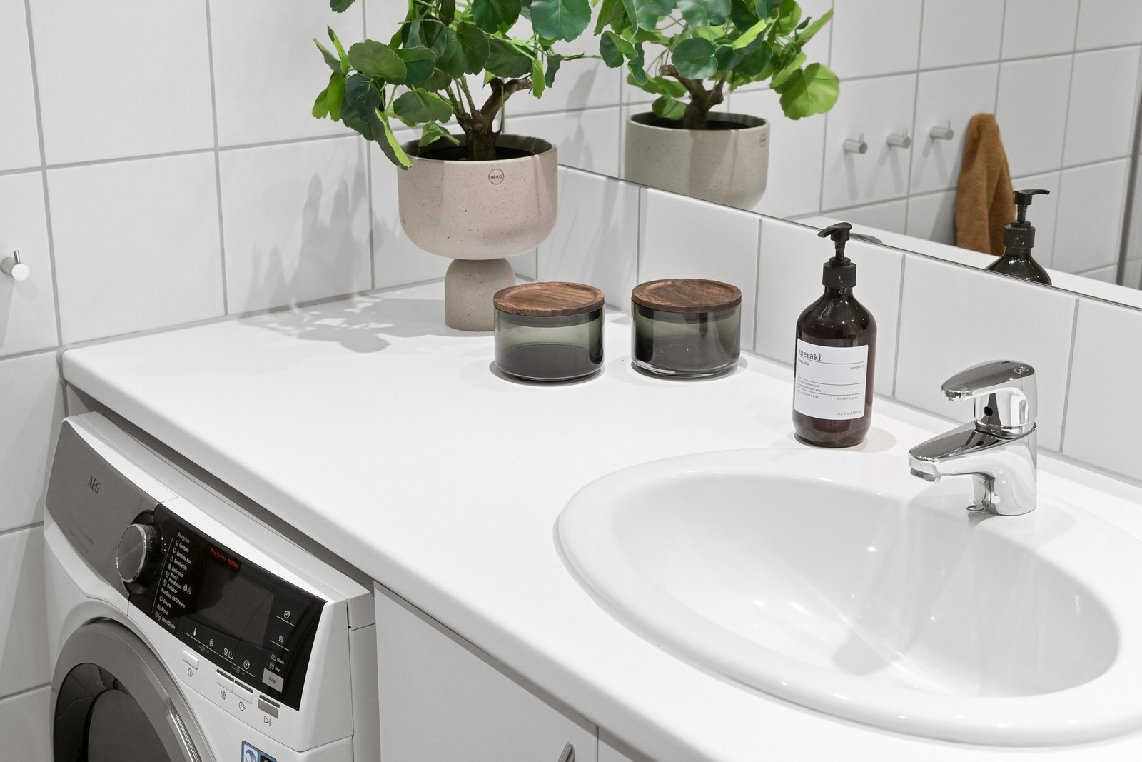 Varmekabler i gulvet på bad sørger for en lun atmosfære. Galleribilde