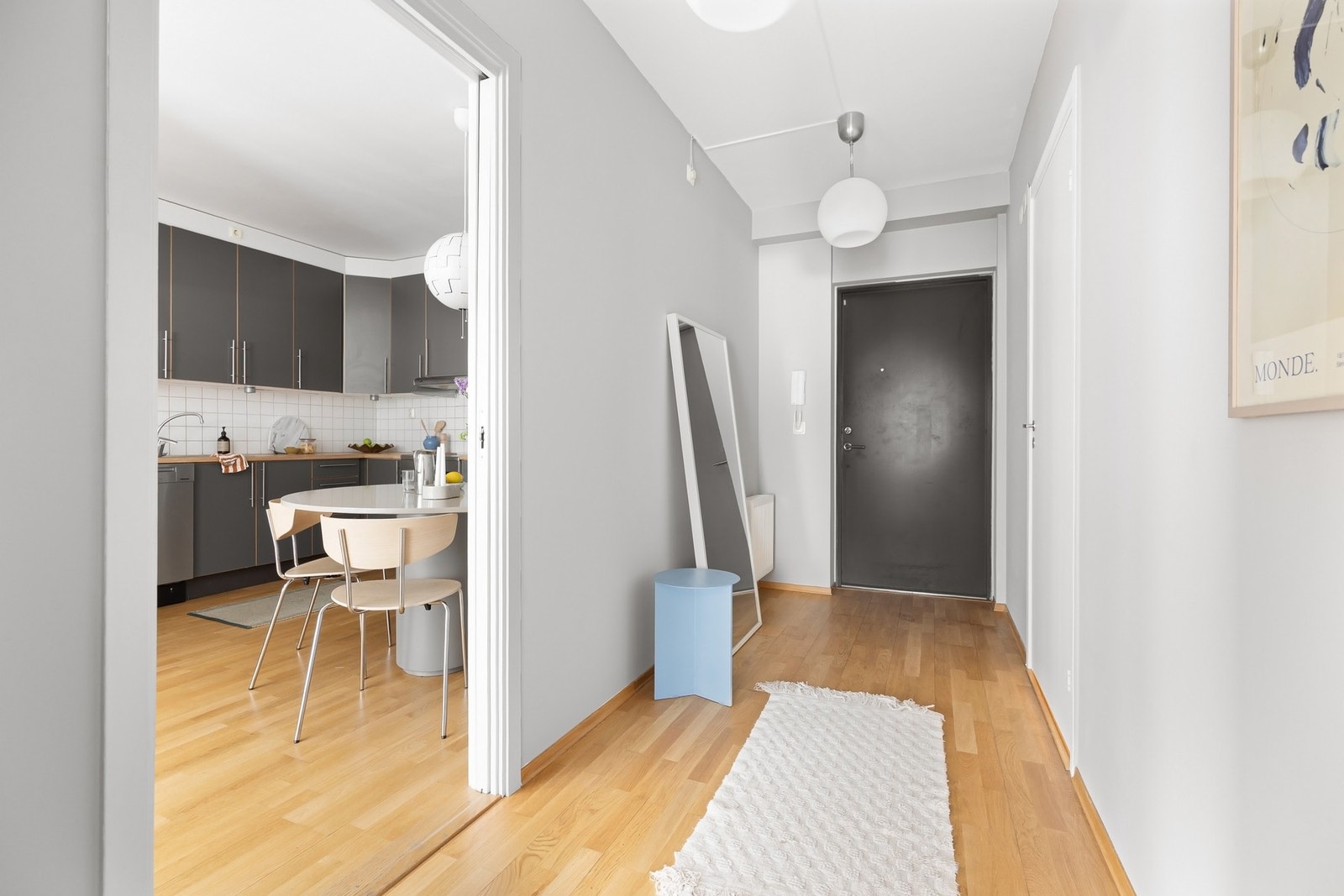 Entré. Galleribilde