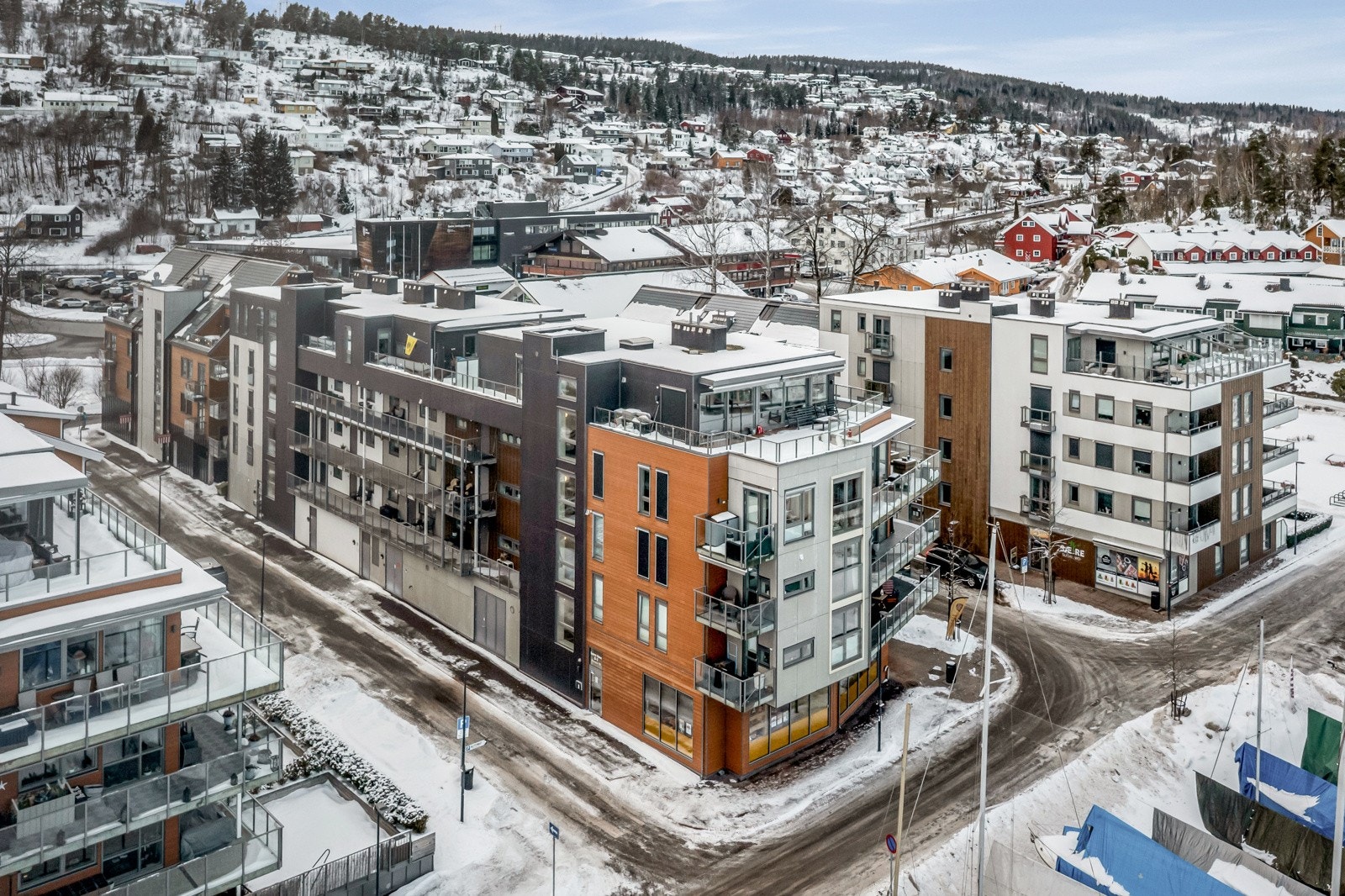 Leiligheten ligger i byggets 3 etasje. Galleribilde