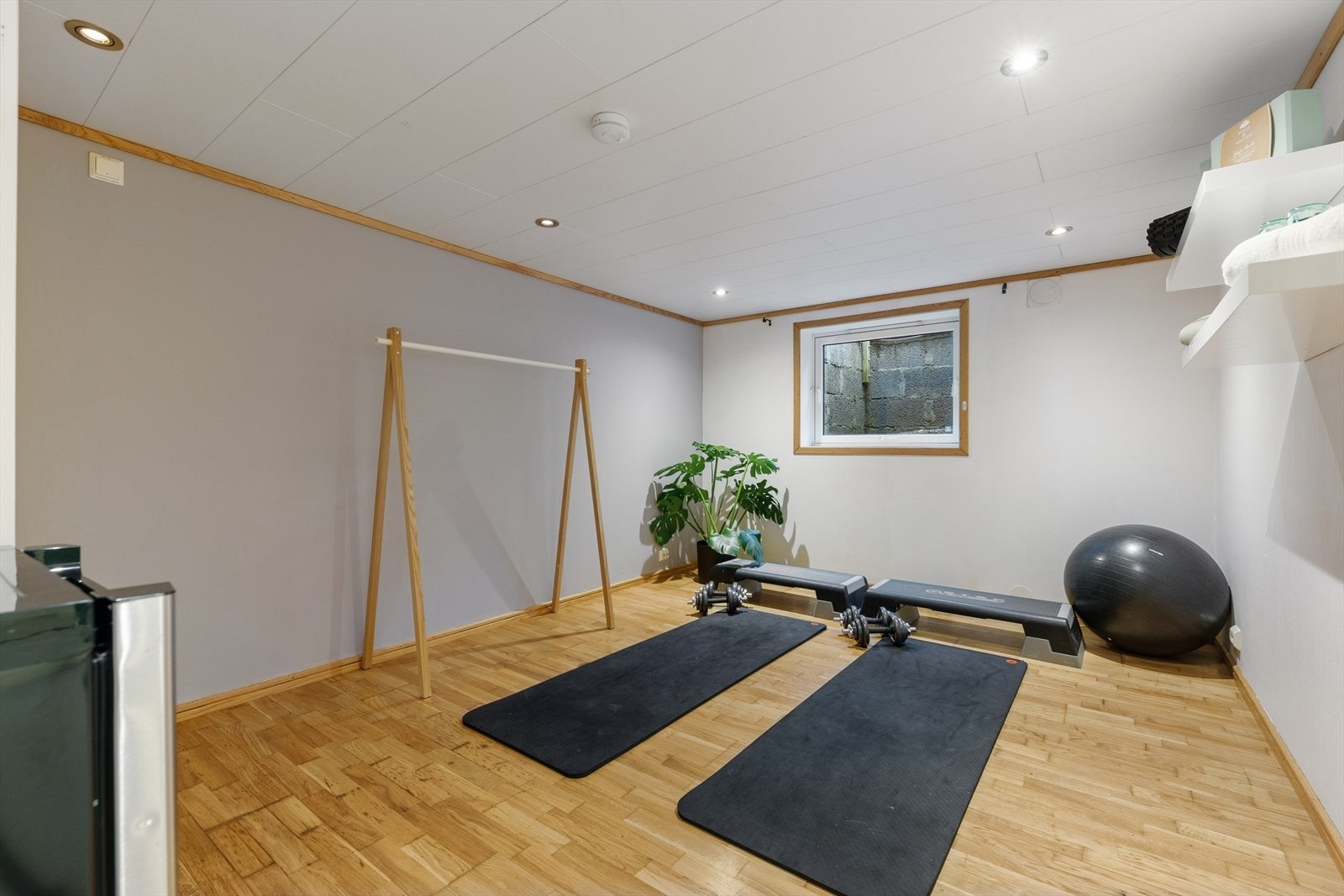 Etasjen byr på meget gode lagringsforhold. Galleribilde