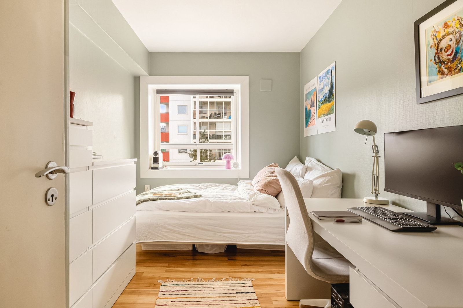 Soverom to måler 9,3 kvadratmeter Galleribilde