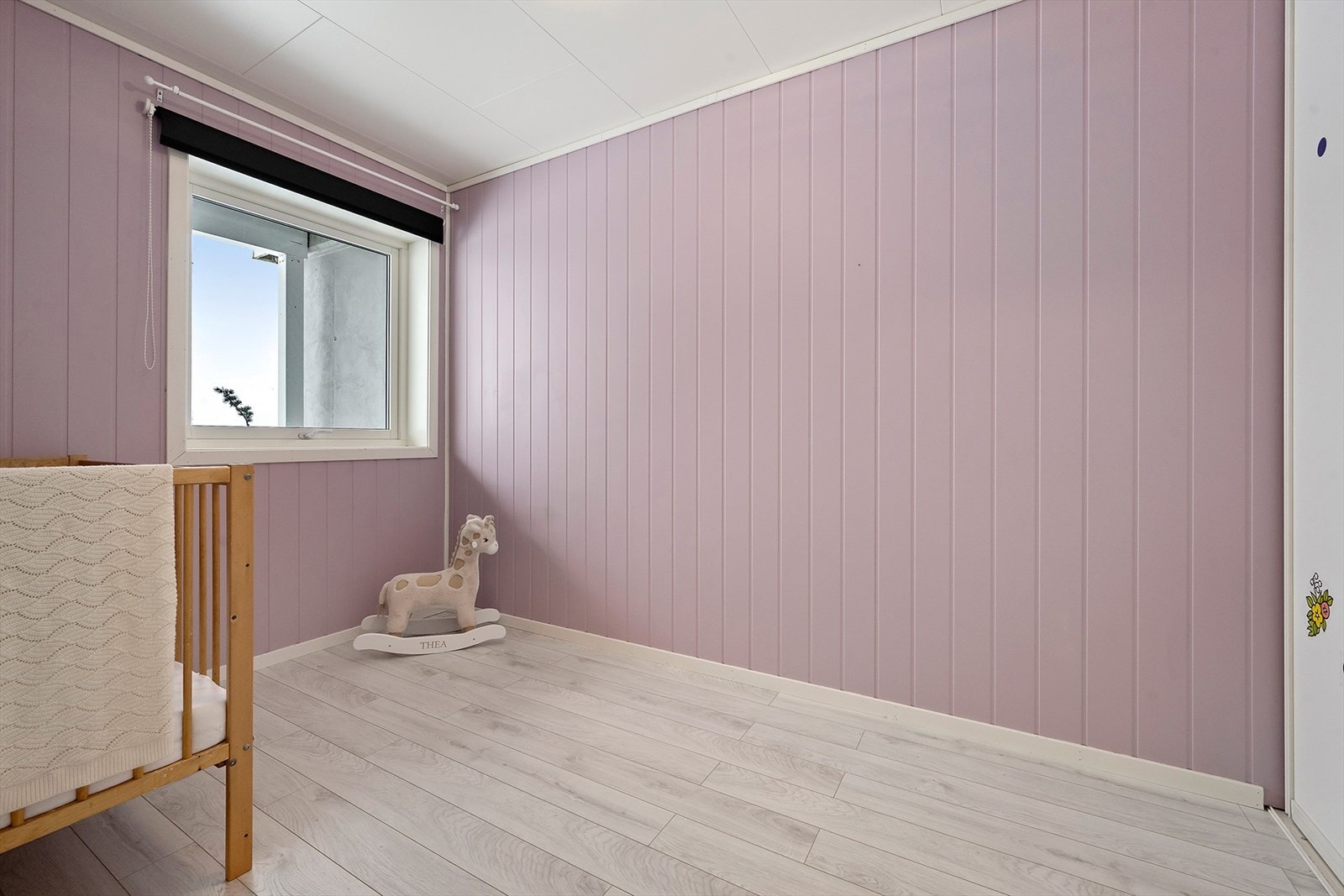 Soverom i underetasje. Galleribilde