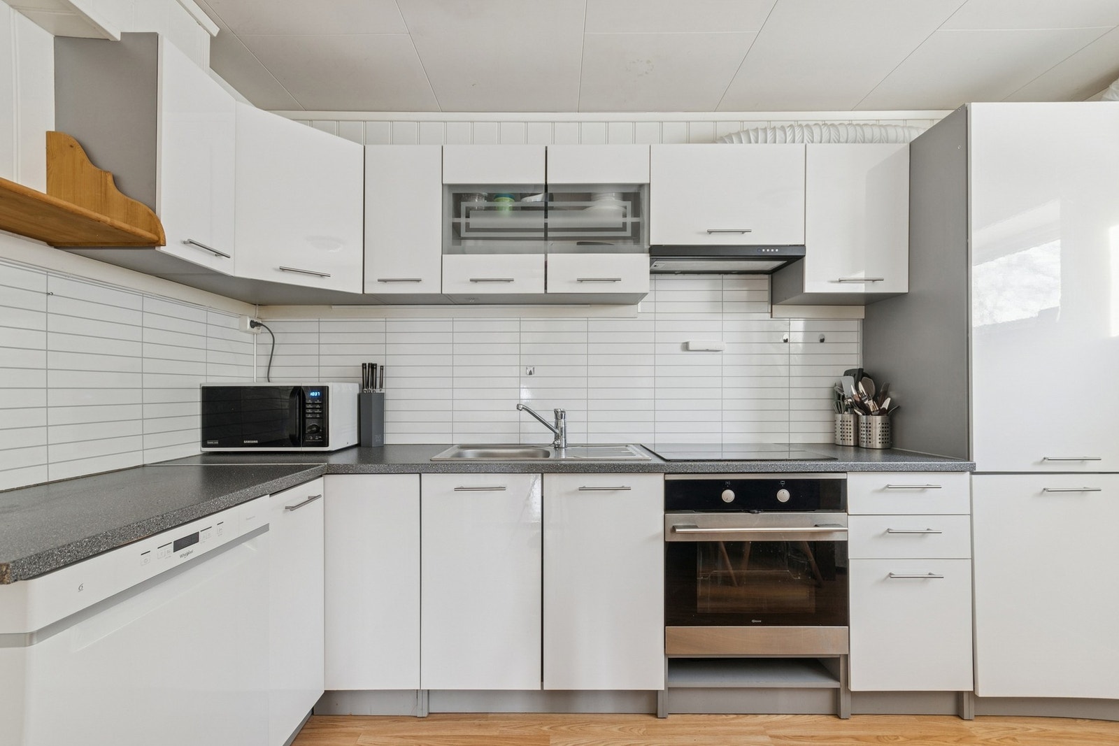 Hobbyrom er innredet som kjøkken, ikke omsøkt hos Bodø kommune. Galleribilde