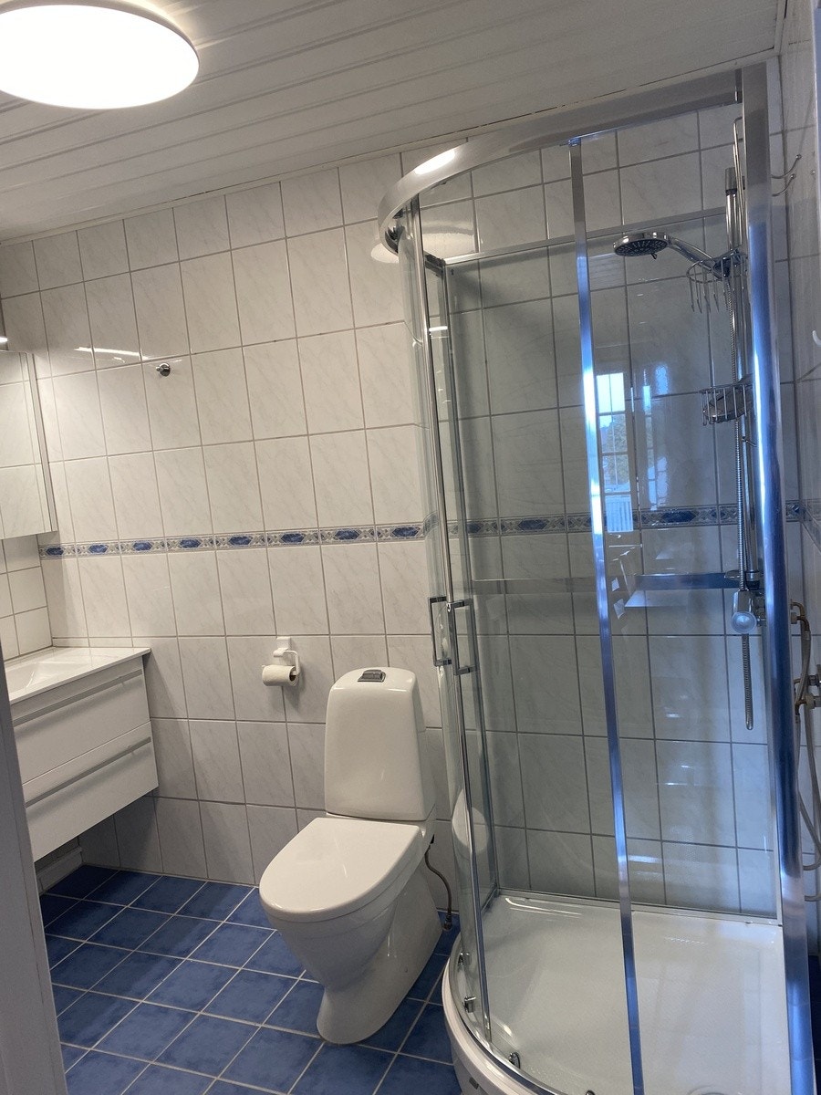 Dusjkabinett fra -19 Galleribilde