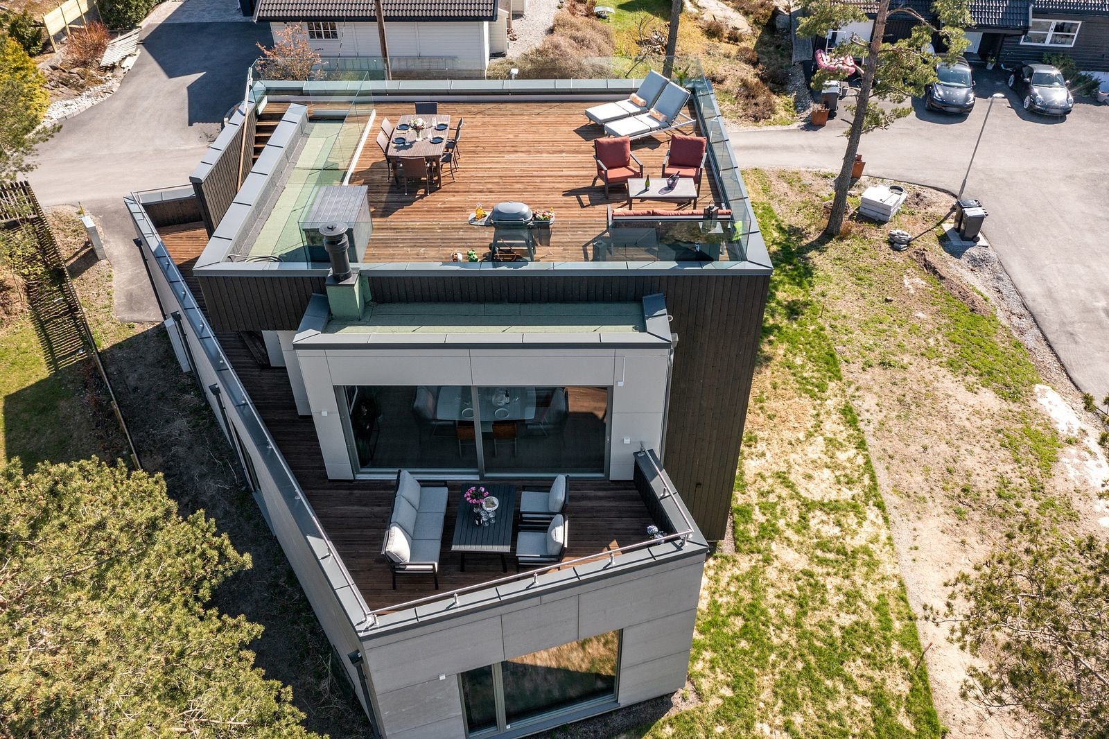 arkitekttegnet enebolig med unik utforming og særegne detaljer Galleribilde