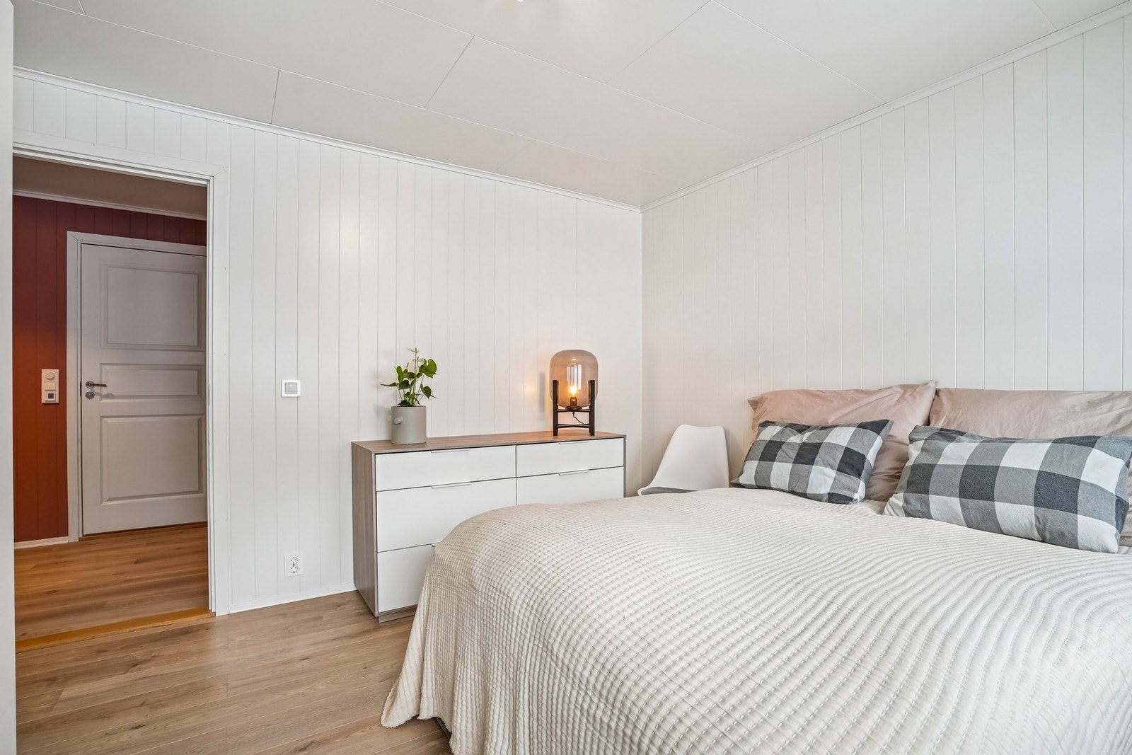 Soverommet har de samme fine overflatene som de øvrige rom. Galleribilde