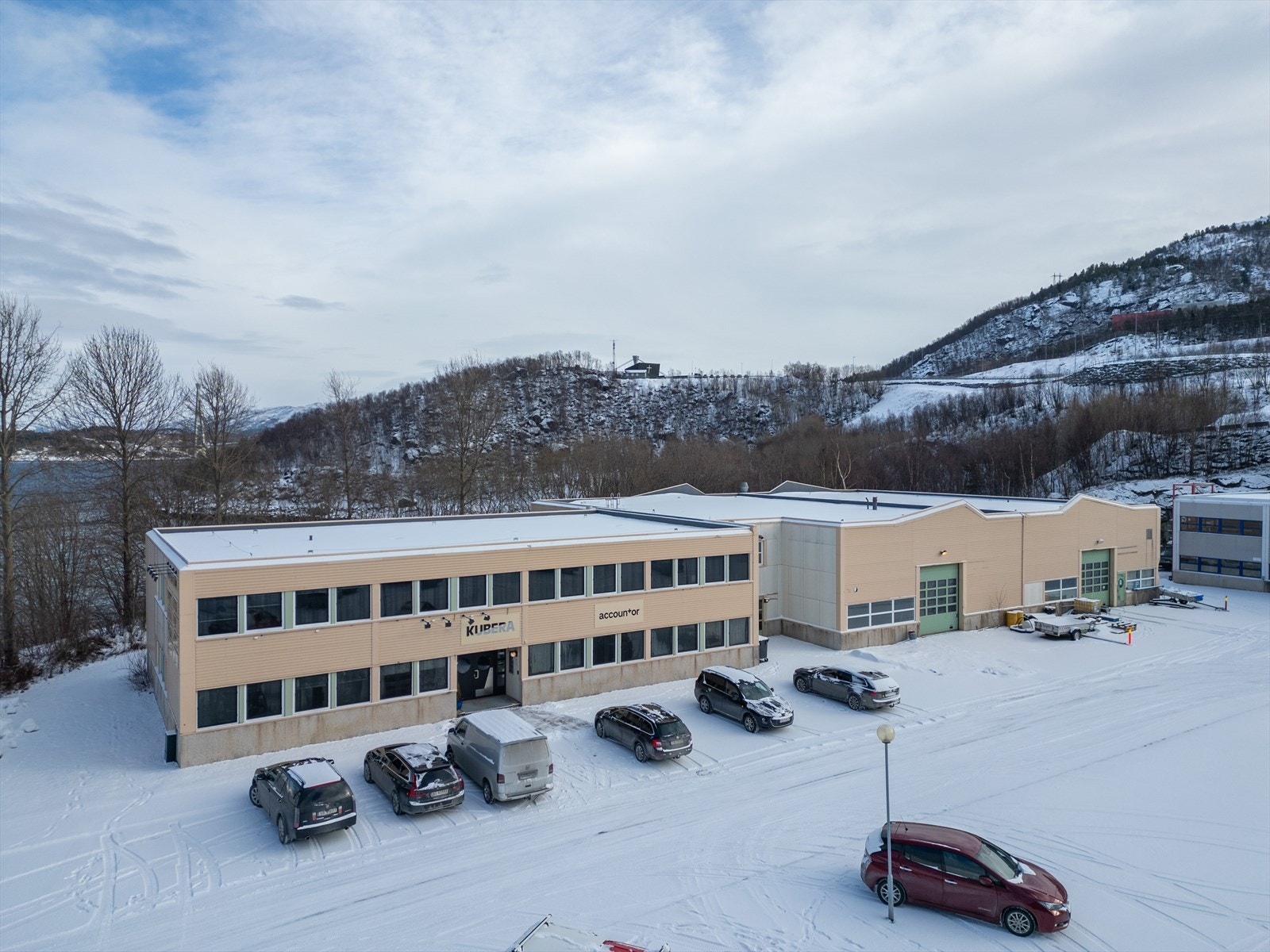Flott næringseiendom i Teknologiveien til salgs. Galleribilde