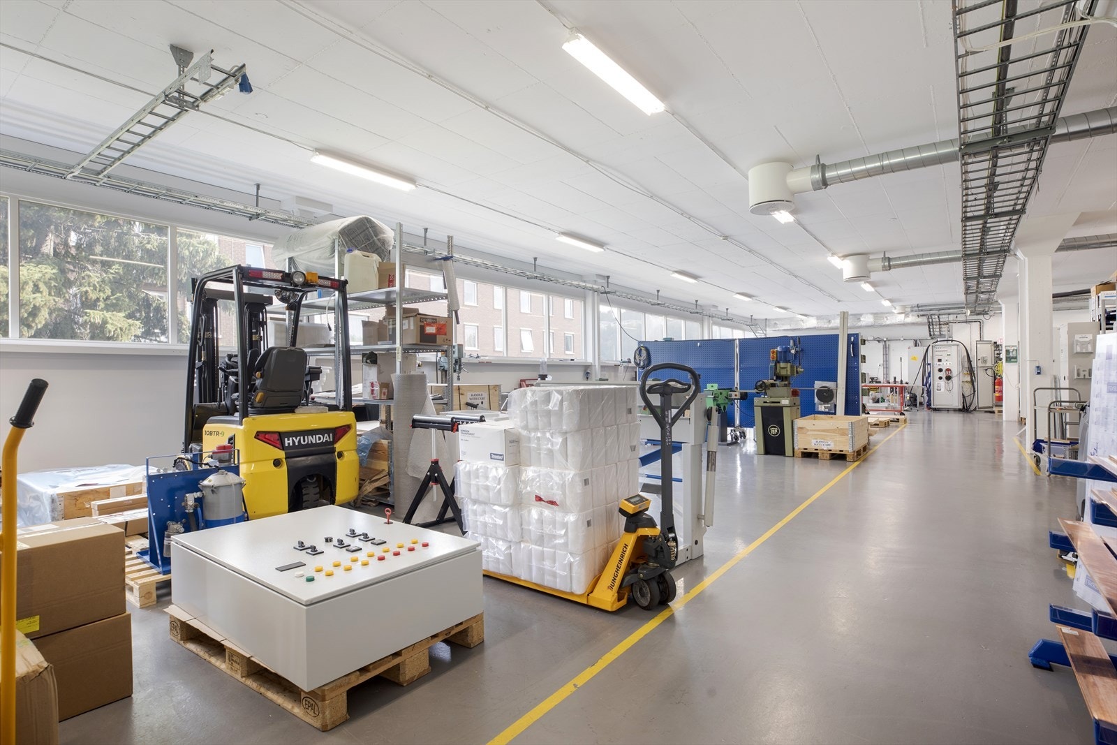 Ole Deviks vei 18 - Lager/Serviceverksted/Produksjon med vareheis. Galleribilde