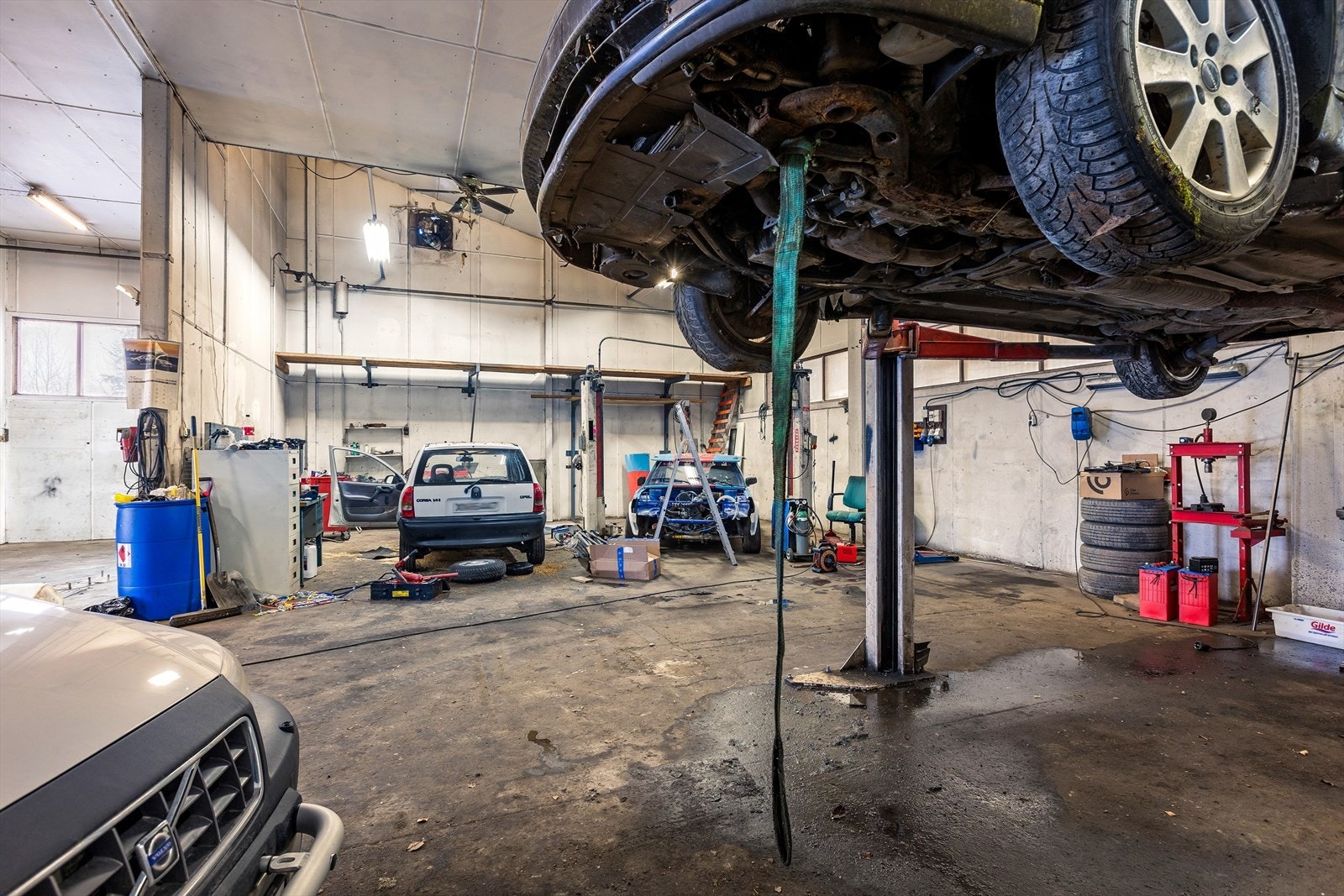 Verksted/hall Galleribilde