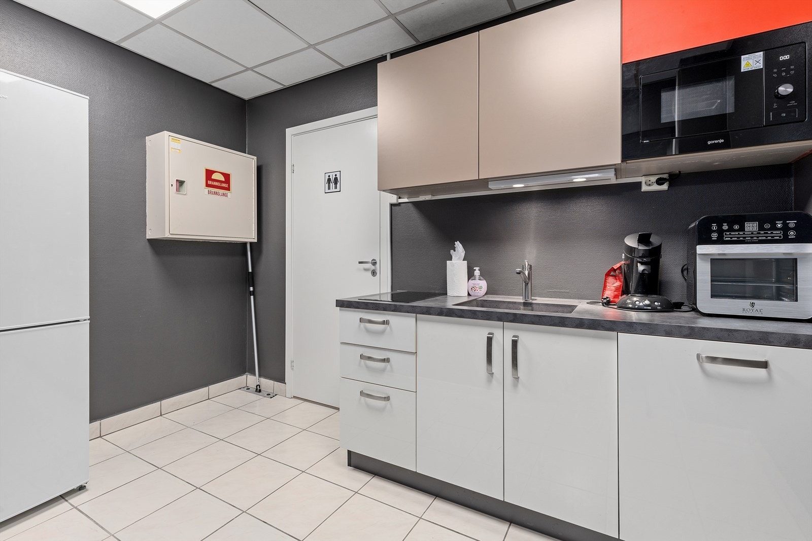 014_Felles kjøkken 2.etg..jpg Galleribilde