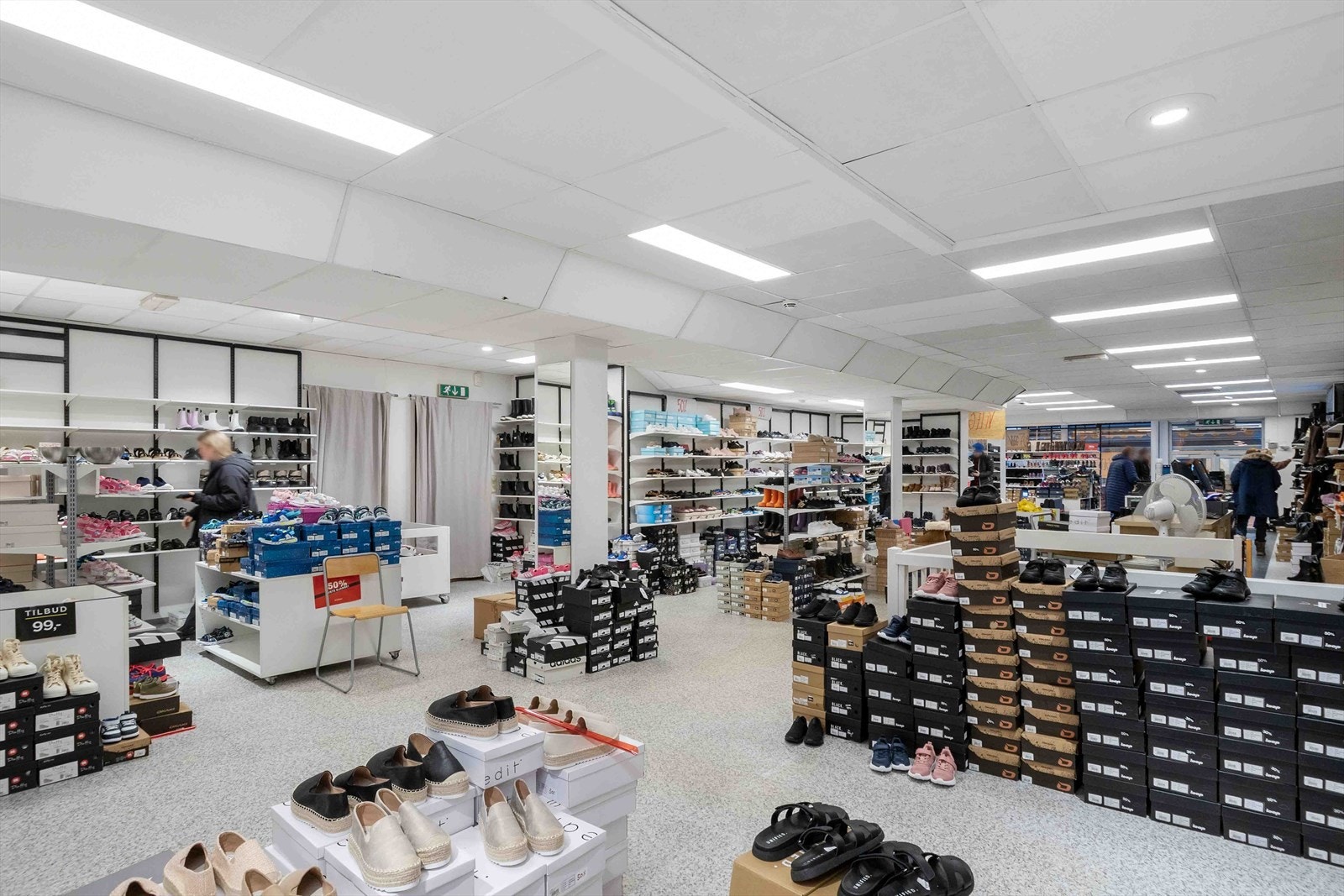 012.jpg Galleribilde