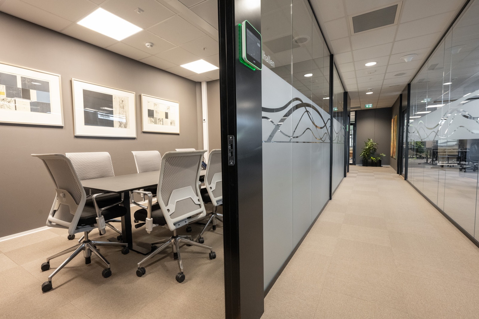 Et av fire møterom tilgjengelig i etasjen Galleribilde