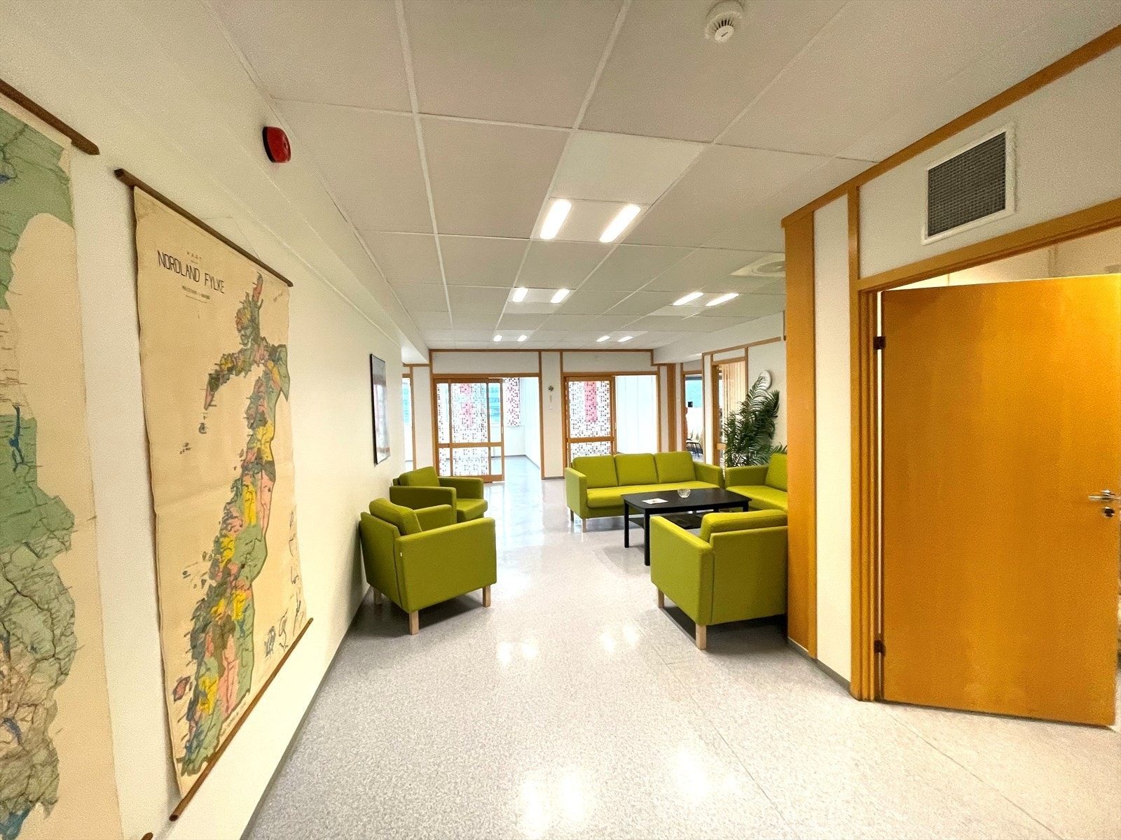 Kontor 2. etg sosialt areal. Galleribilde