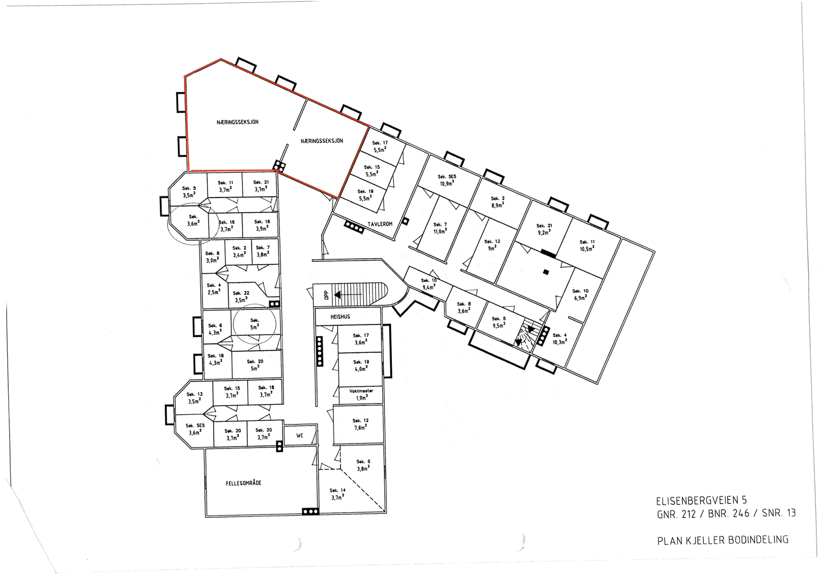 Lokalet består av to etasjer med tilnærmet lik gulvflate, ca. 70 kvm på bakkeplan og ca. 70 kvm i underetasje. Etasjene er funksjonelt disponert og gir fleksible bruksmuligheter. Galleribilde