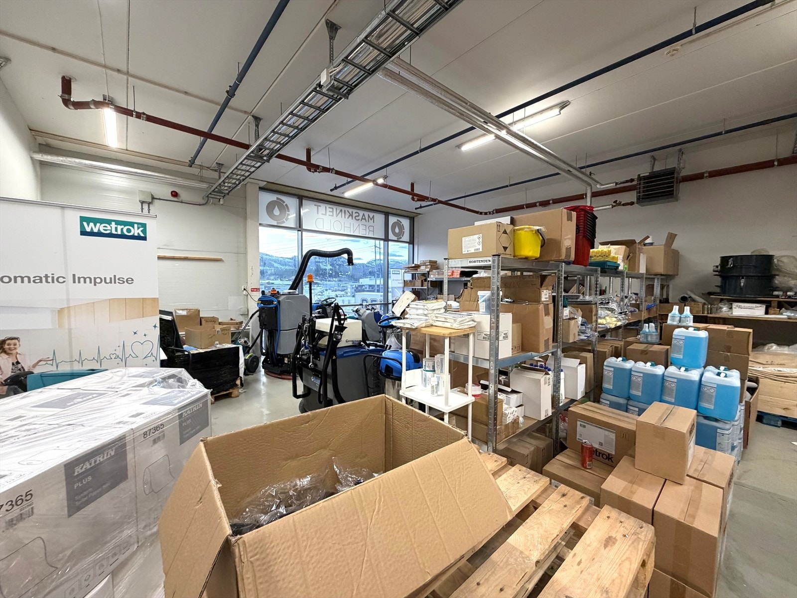 2. etg lager-showroom ca. 156 kvm BTA. Galleribilde