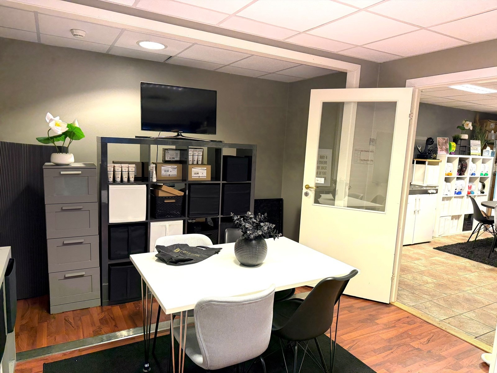 2. etg Byggetrinn 1 del av stort kontor.jpg Galleribilde