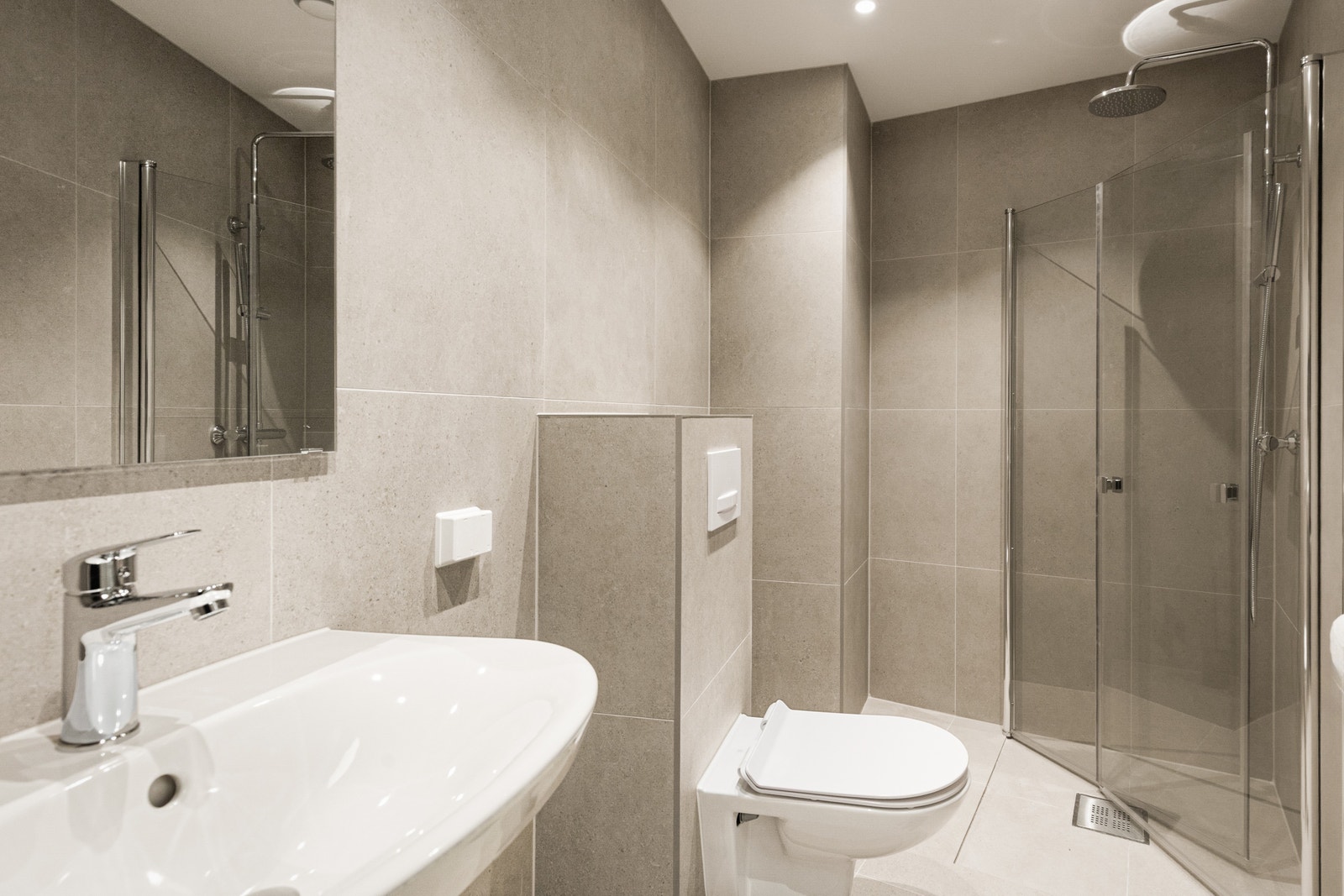 Nye felles garderober og dusj for leietakerne Galleribilde