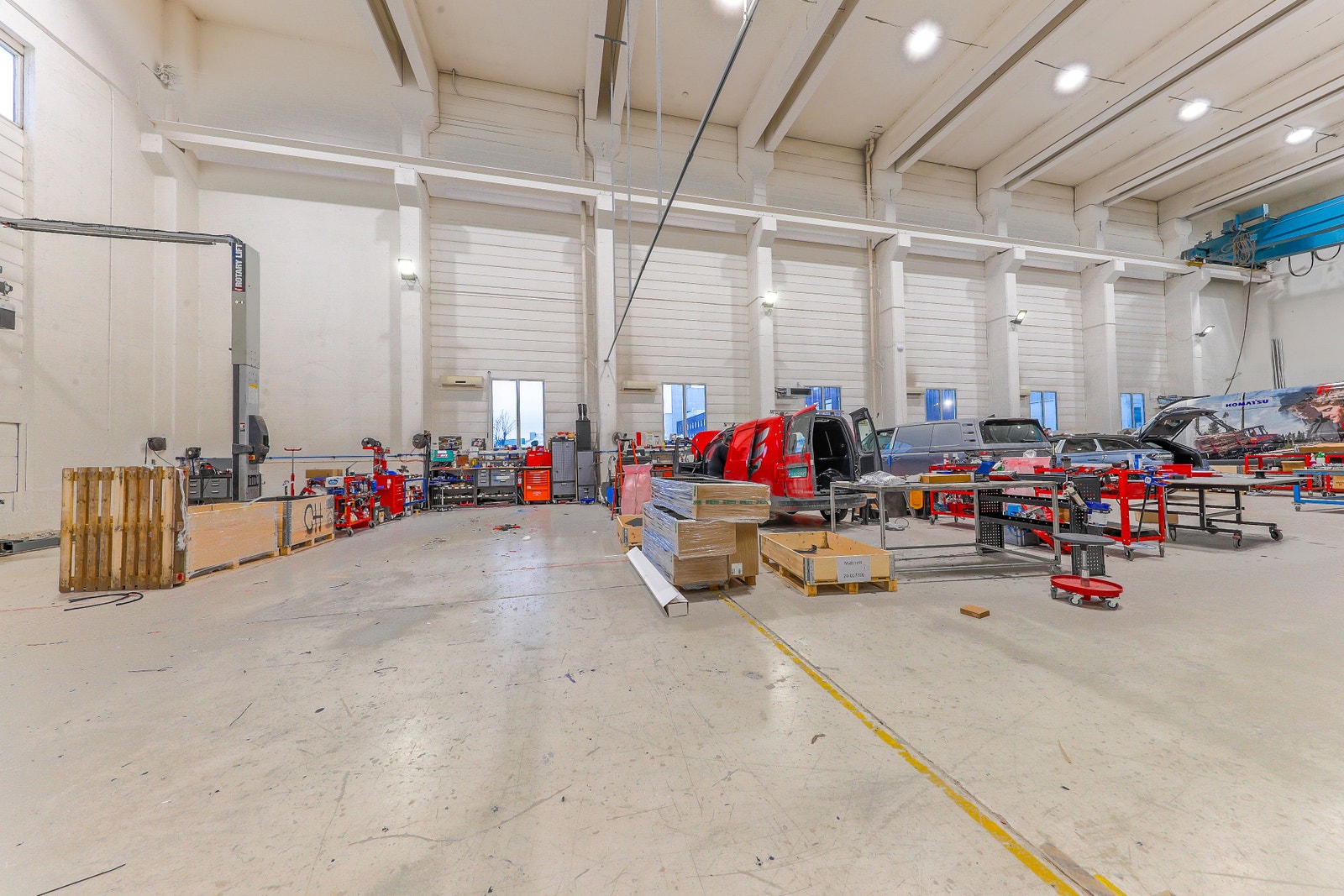 Lokalene får rikelig med dagslys for permanente arbeidsplasser Galleribilde