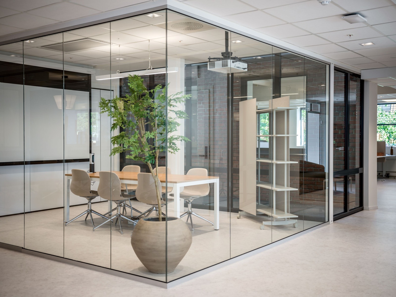 Referanselokaler fra nyoppussede lokaler i nabobygget, Nydalsveien 30A, Kunde: Alfa Sko Galleribilde