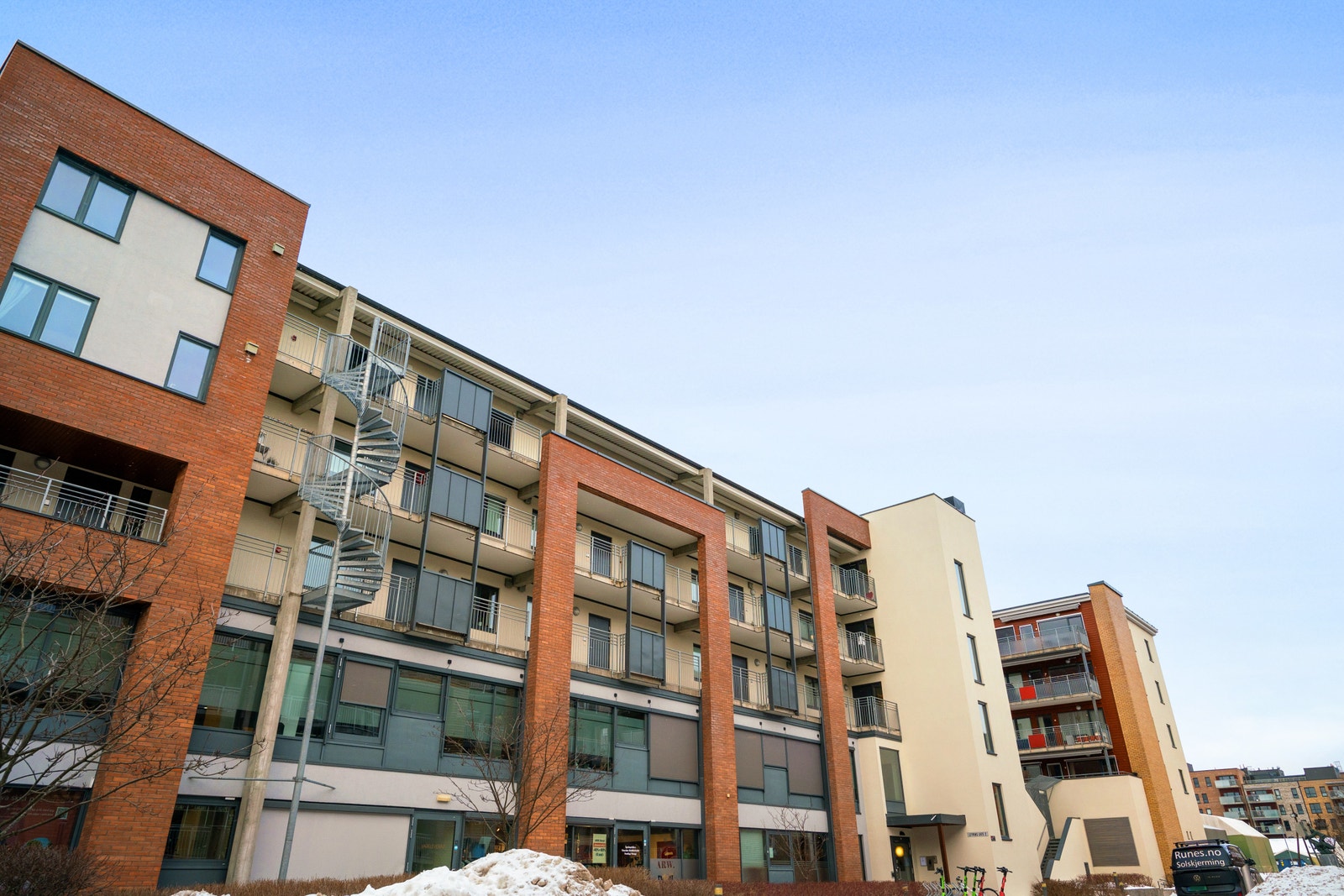 Lokalet ligger i 2.etasje på Løren Torg Galleribilde