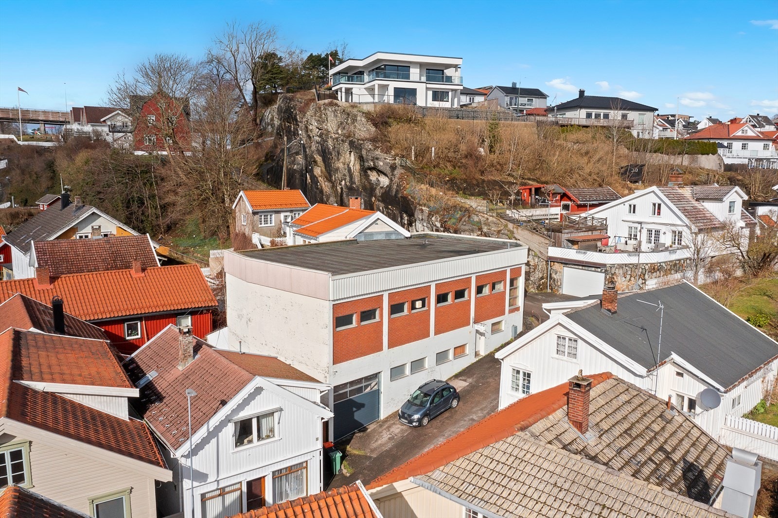 "Gamle Telebygget" - En næringseiendom med stort potensial på over 360 kvm i bruksareal. Galleribilde