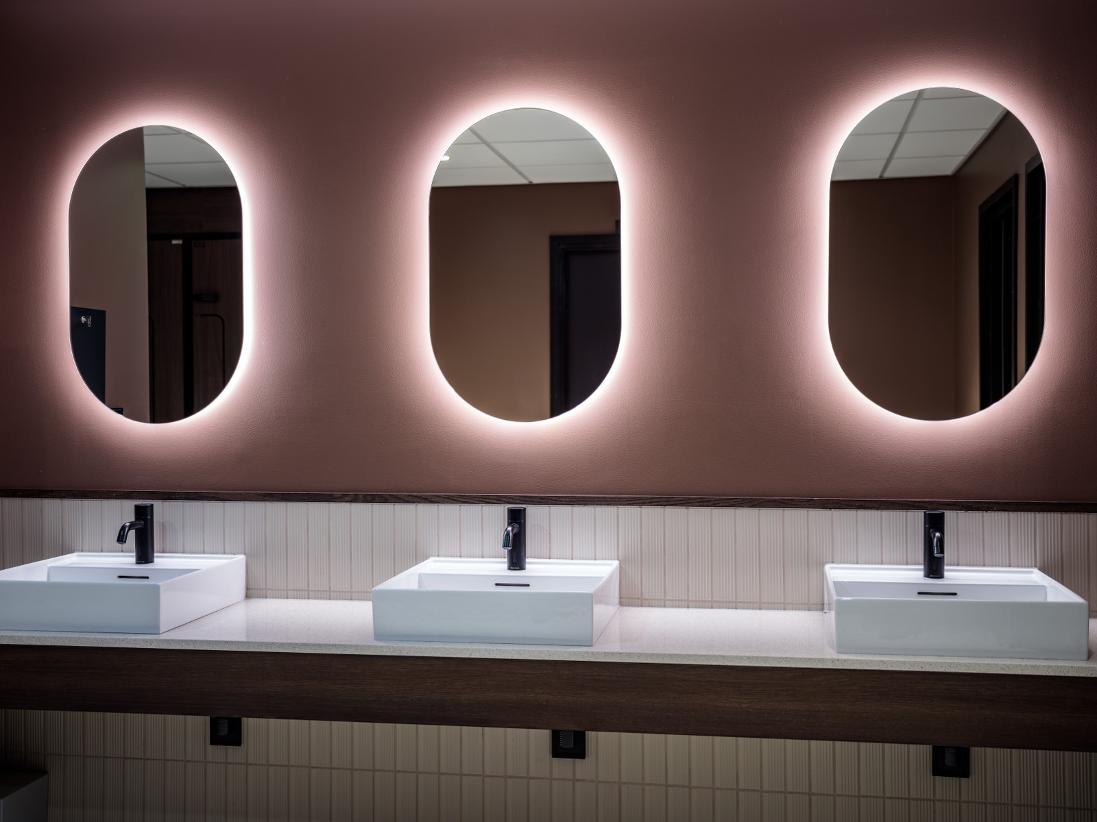 Garderobe Galleribilde