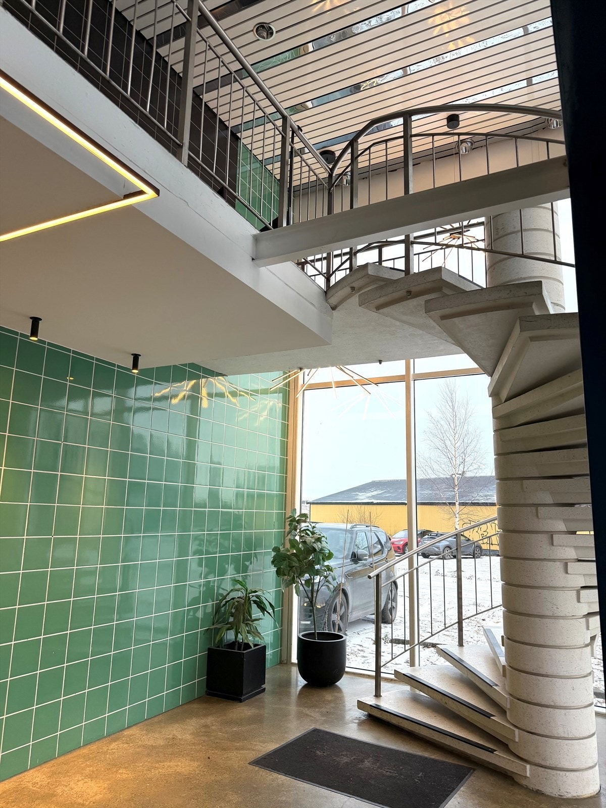 Trapp opp til 2. etasje. Galleribilde