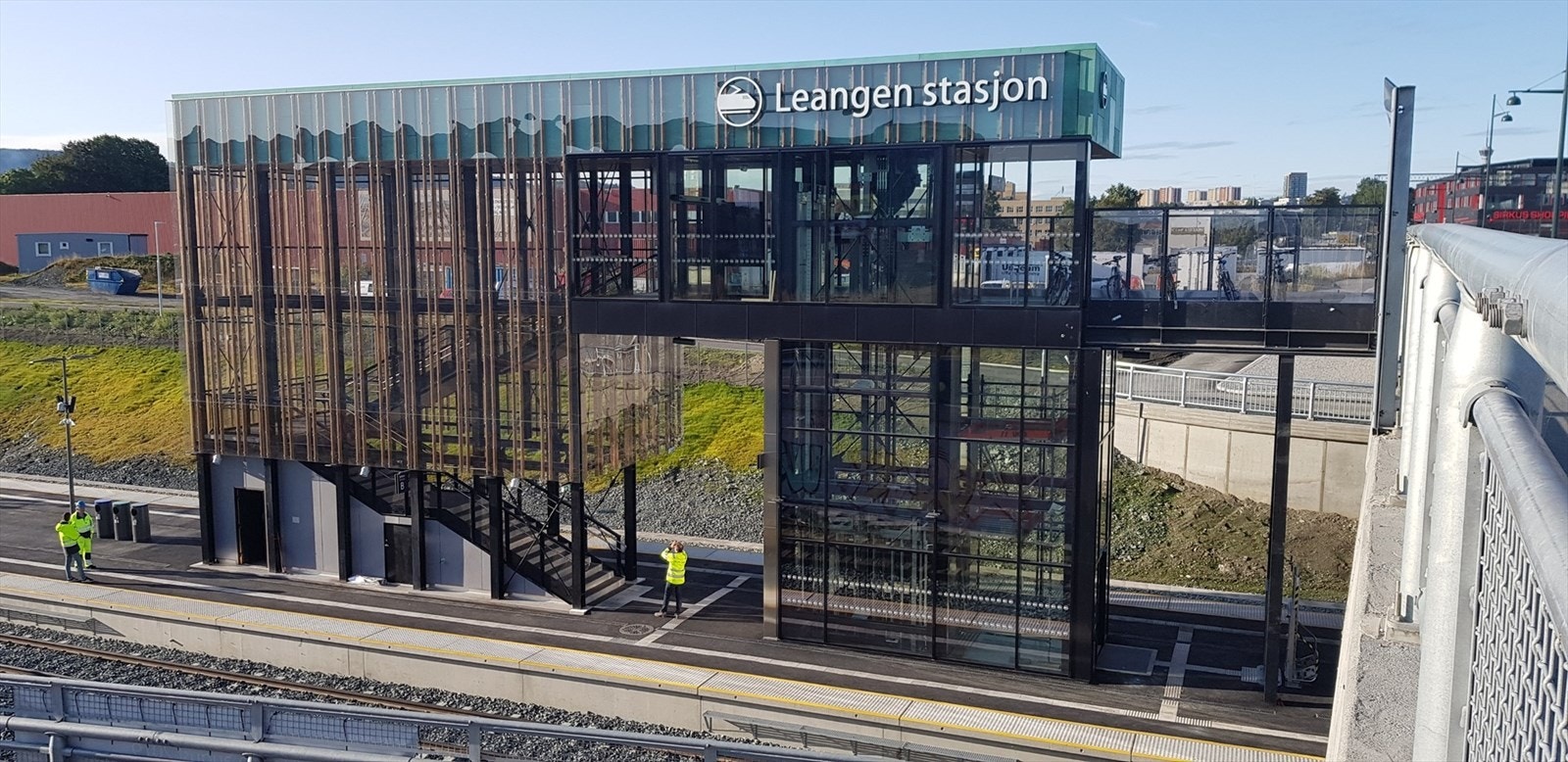 Leangen togstasjon. Galleribilde