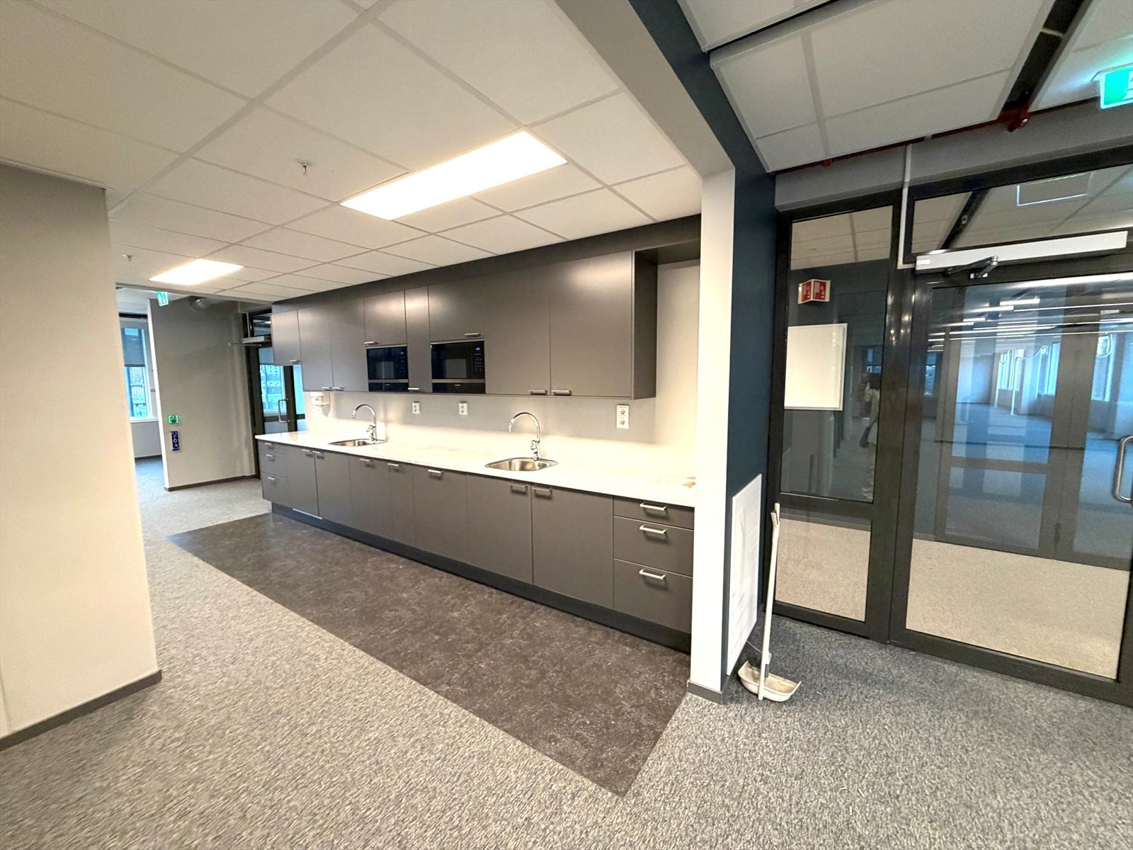 Kjøkken ved inngangsparti.jpg Galleribilde