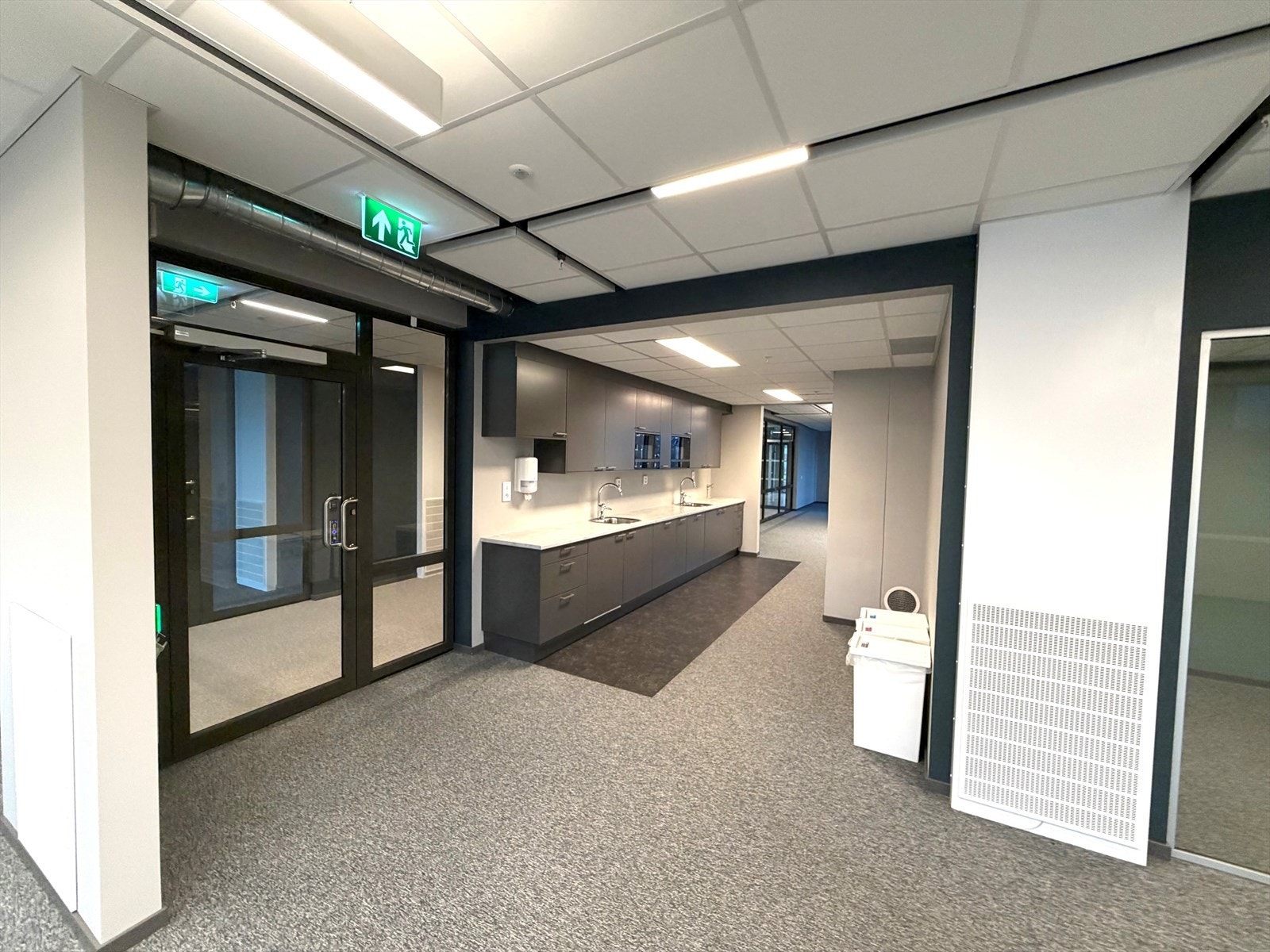 kjøkken fra innganngsdør 2.jpg Galleribilde