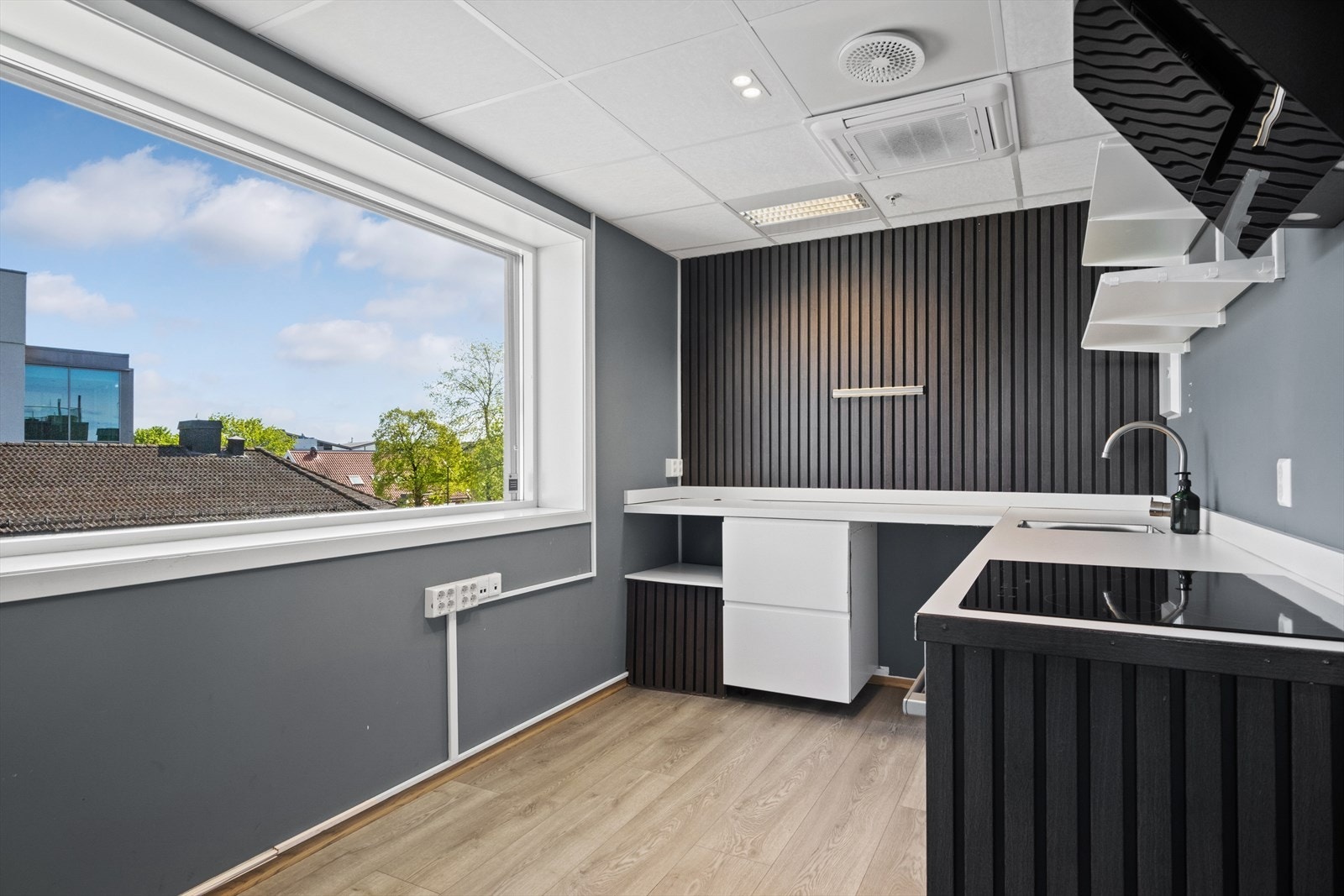 Kontor 2, kjøkken Galleribilde