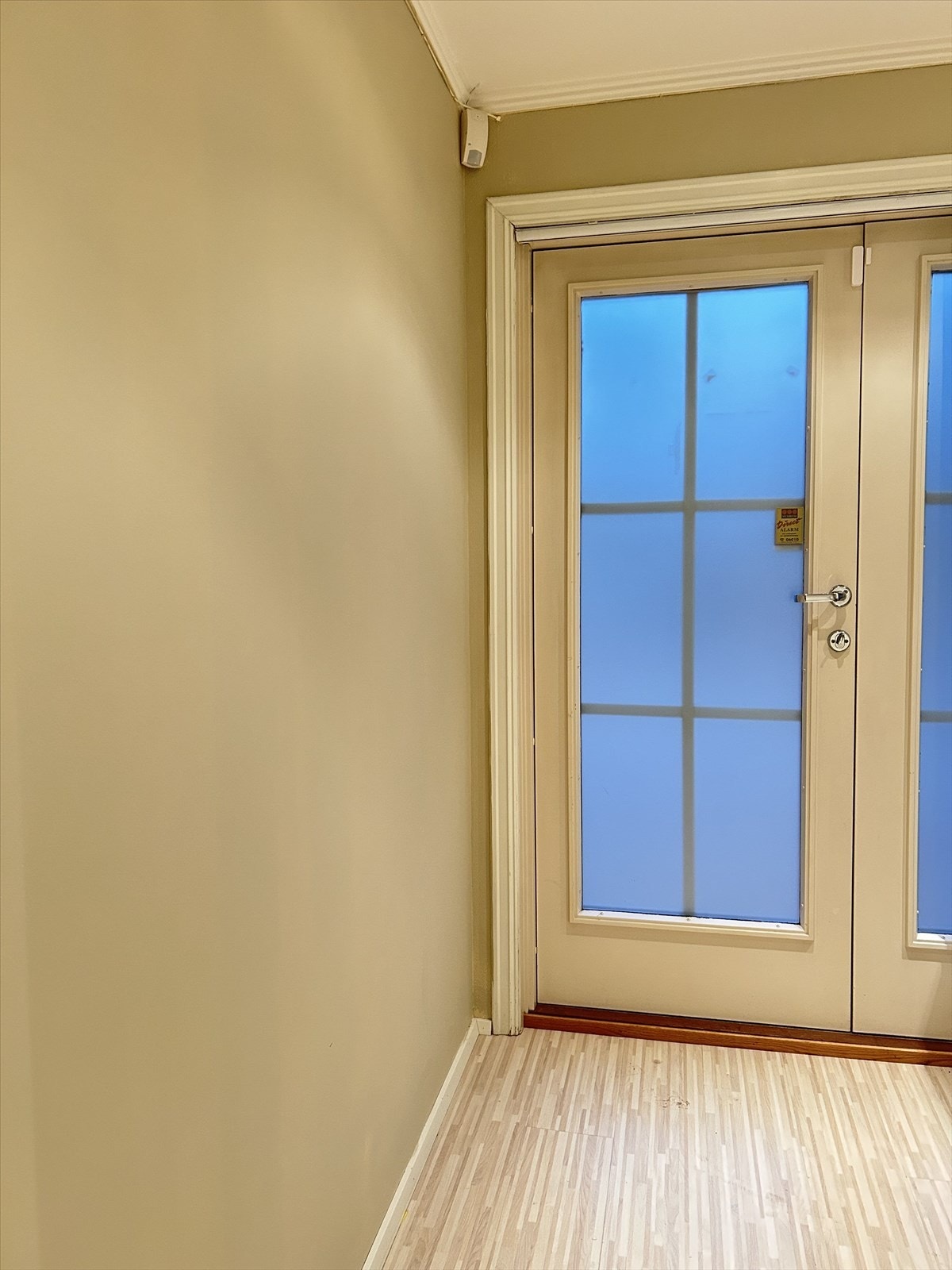 Entrérom med tilkomst fra innvendig felles torg. Galleribilde