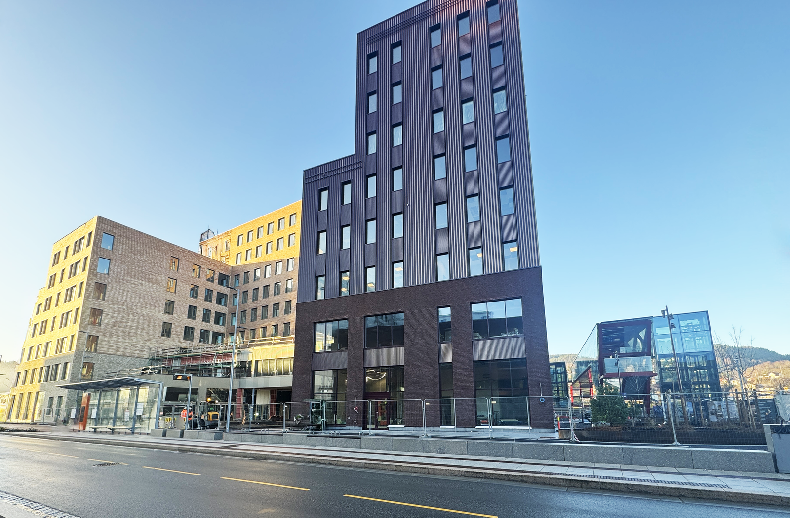 Co-worken åpner sammen med hotellet og Trekkeriet 1 juni 2026, og får en sentral plassering i den nye helse- og innovasjonsbydelen. Galleribilde