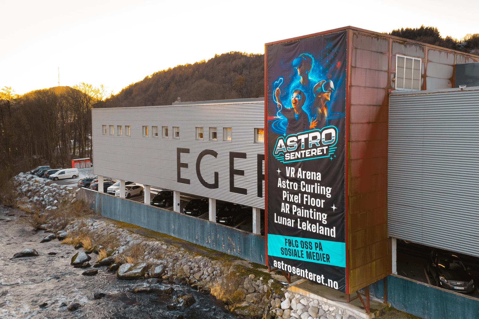 Regionens eneste aktivitetssenter og lekeland har etablert seg her, og etter hvert kommer ny videregående skole og ny bydel er i planleggingsfasen. Galleribilde