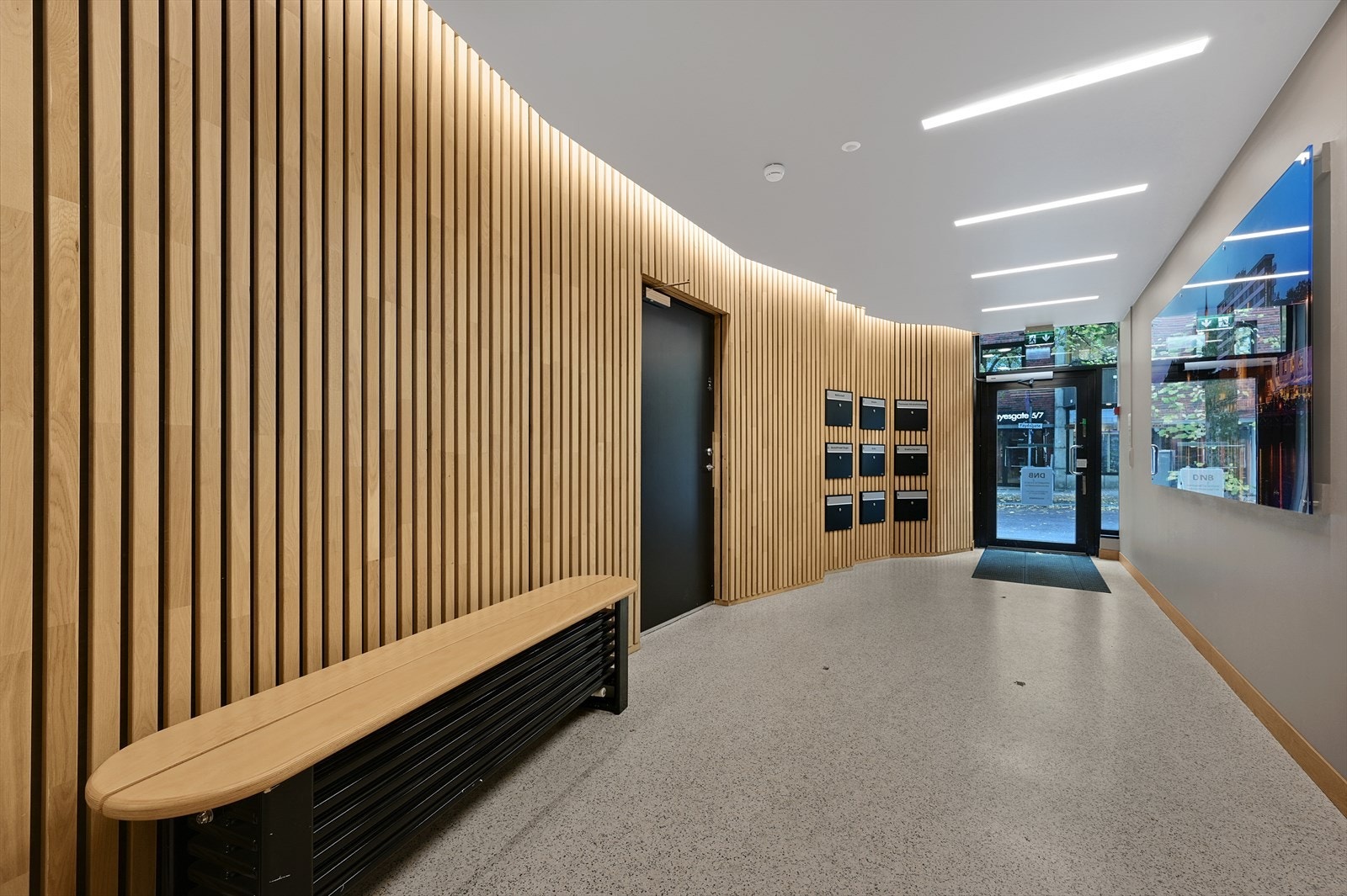 Nyoppusset inngangsparti Galleribilde