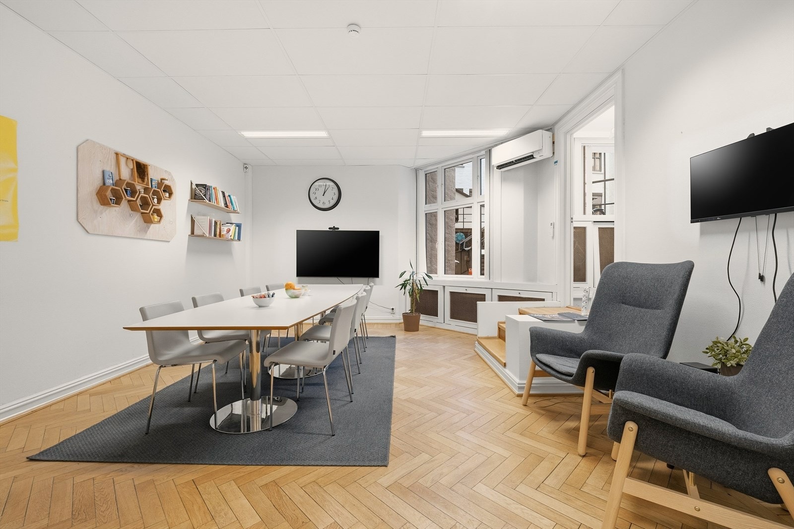 Kronprinsens gate 1, 1.etg. Galleribilde