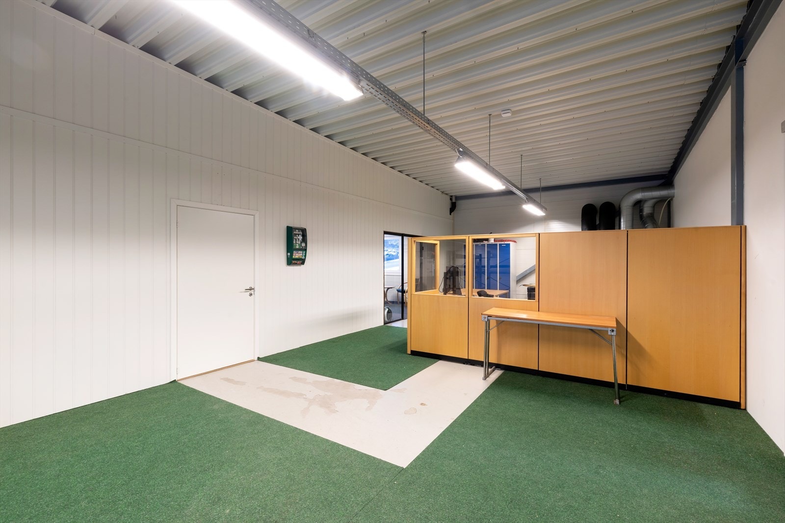 Mesanin. Galleribilde