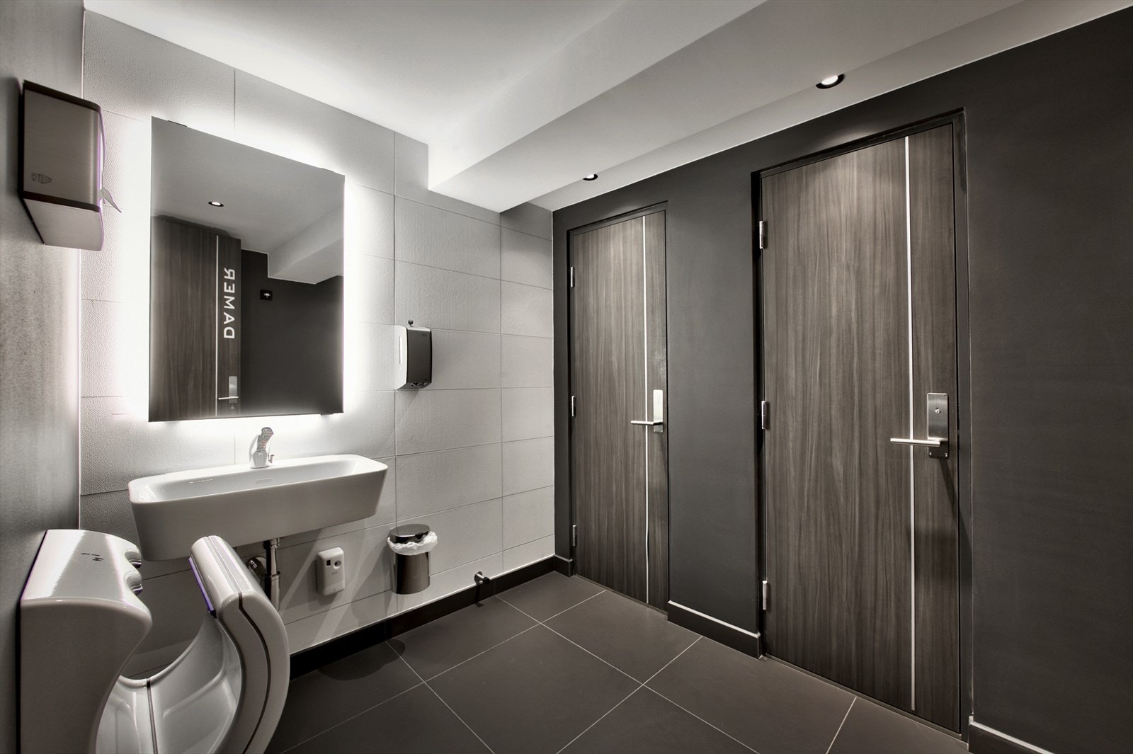 Arnstein Arnebergs vei 30 - Oppdaterte toaletter i alle etg. Galleribilde