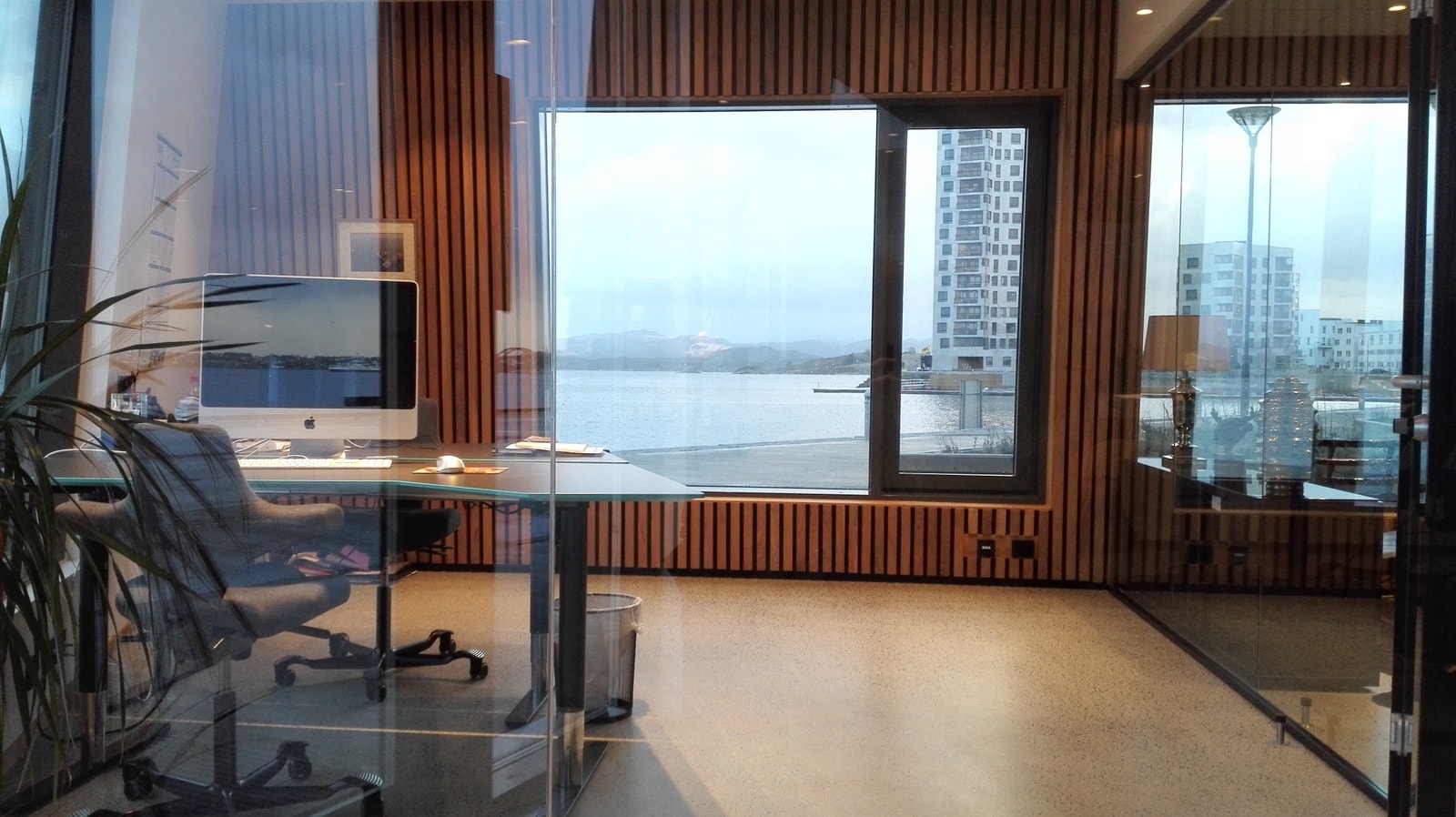 Bryggerikaien - kontor Galleribilde